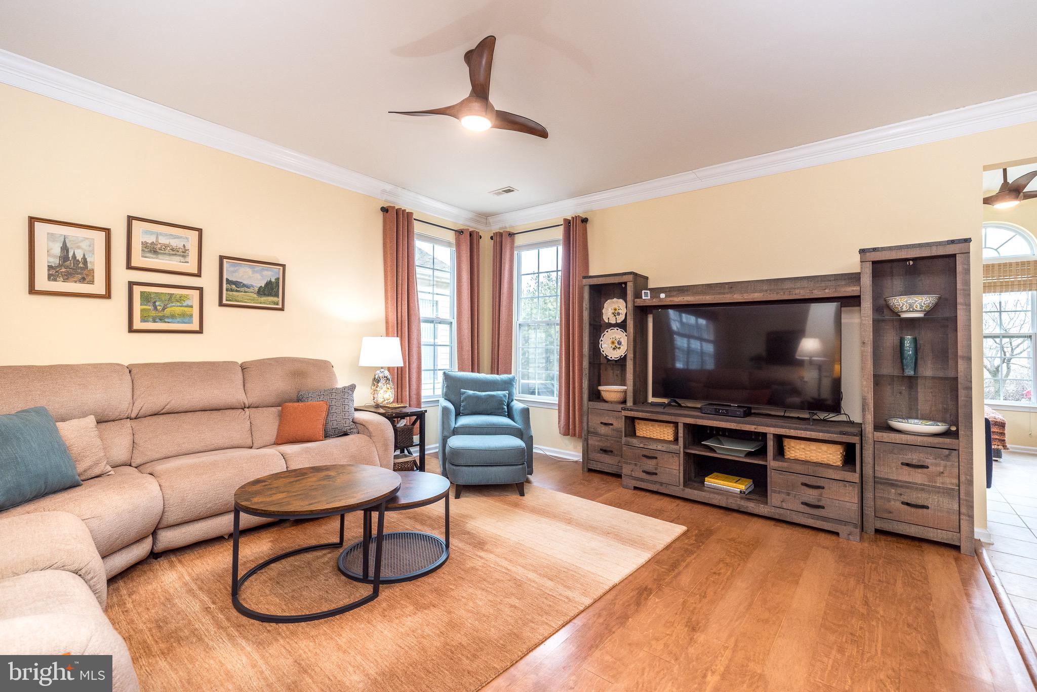 HERITAGE CR ESTS - Residential