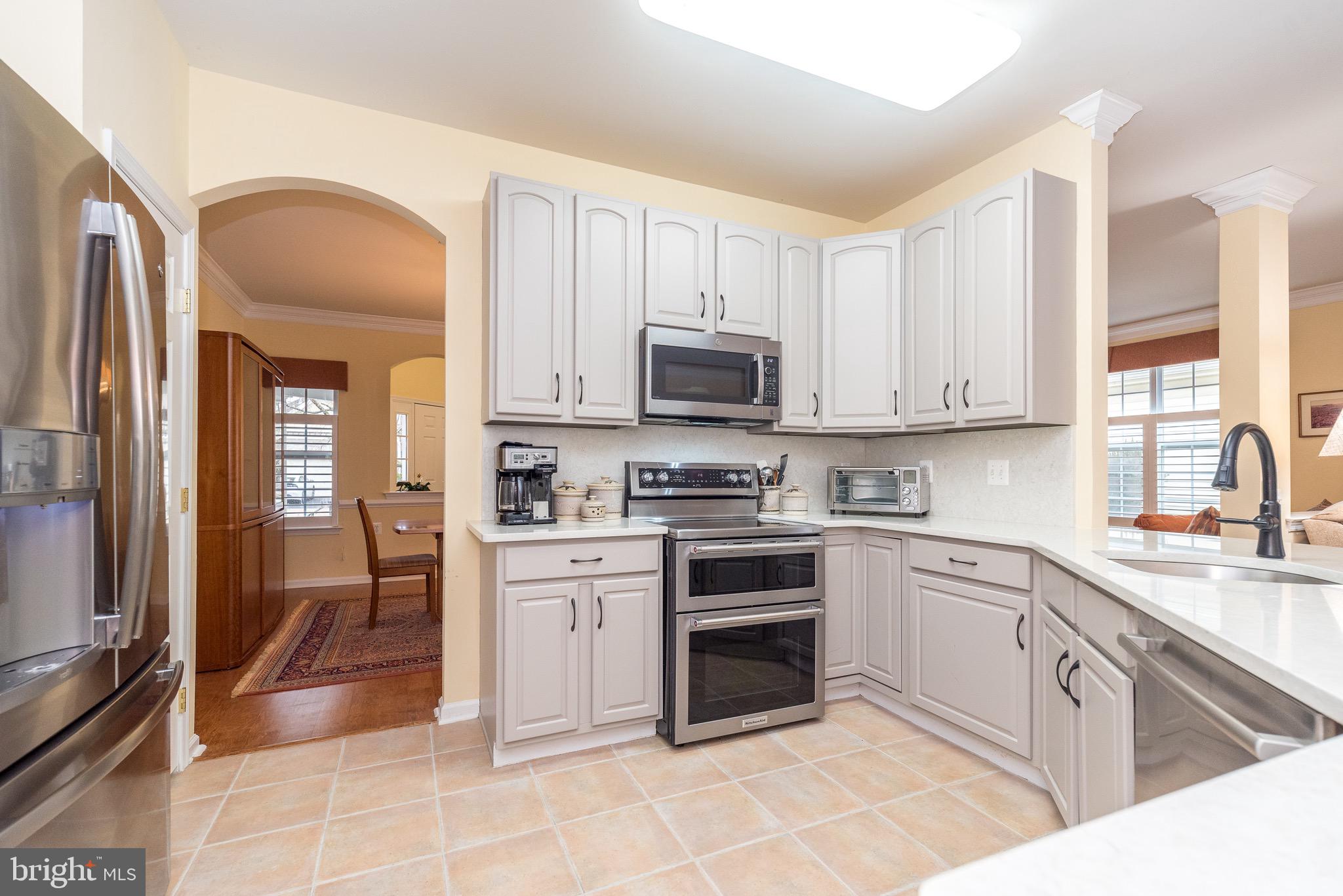 HERITAGE CR ESTS - Residential