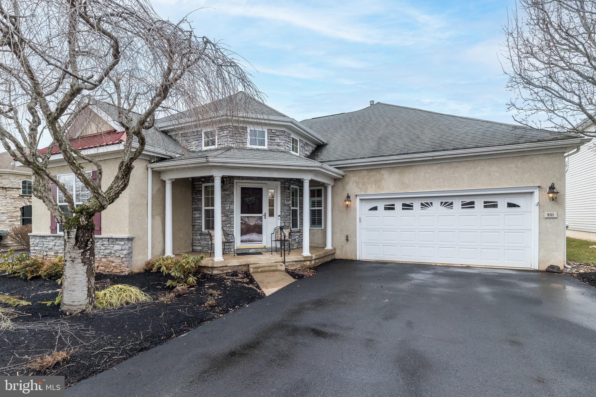 HERITAGE CR ESTS - Residential