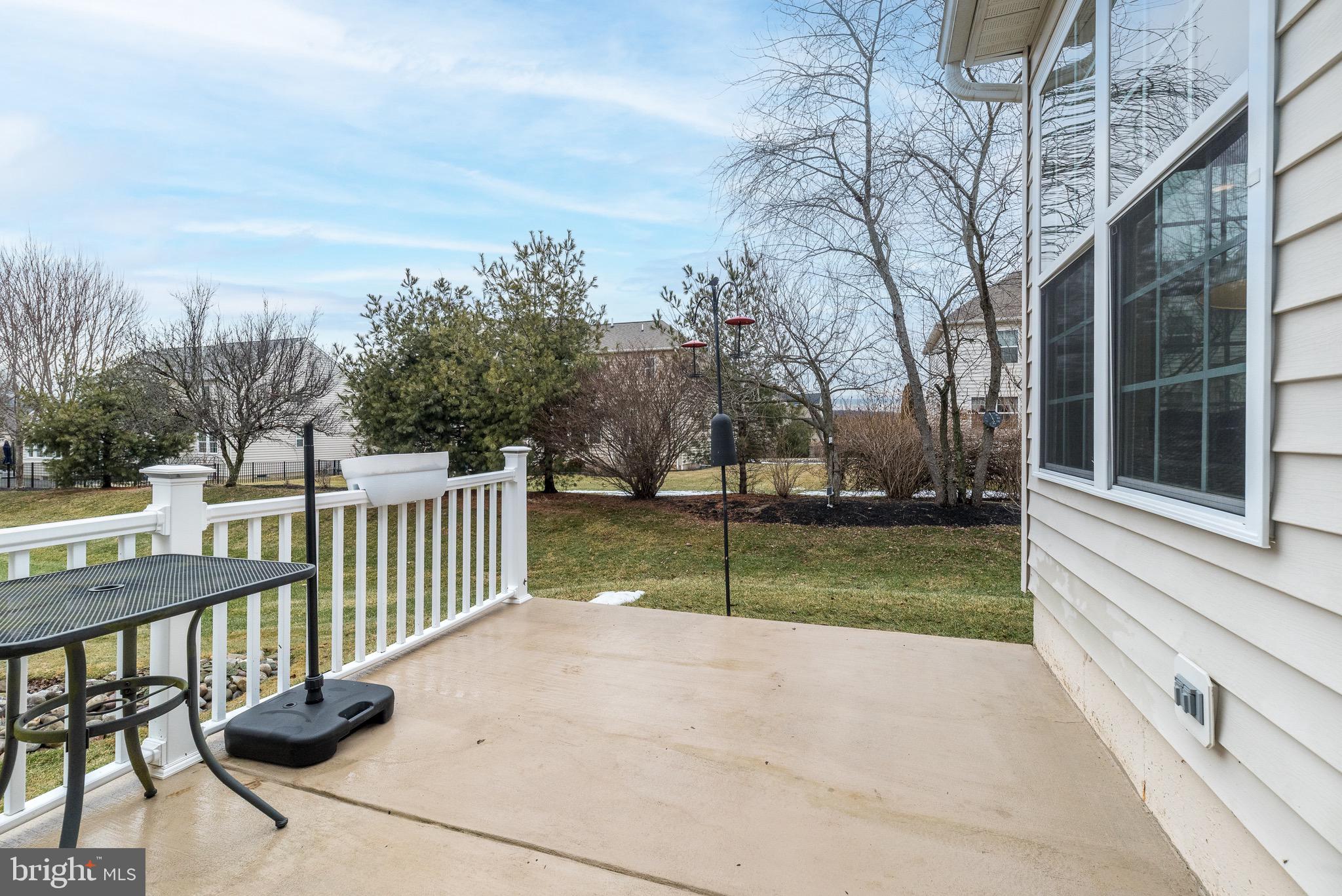 HERITAGE CR ESTS - Residential