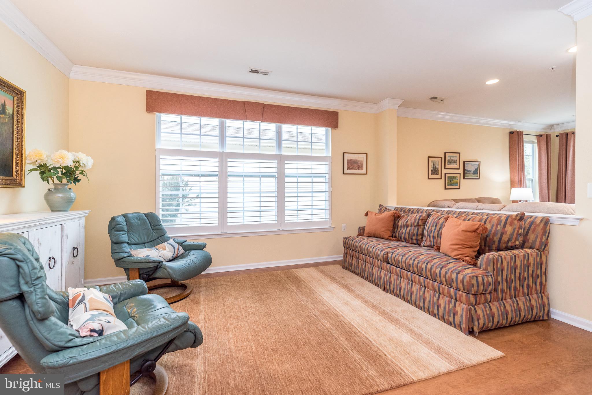 HERITAGE CR ESTS - Residential