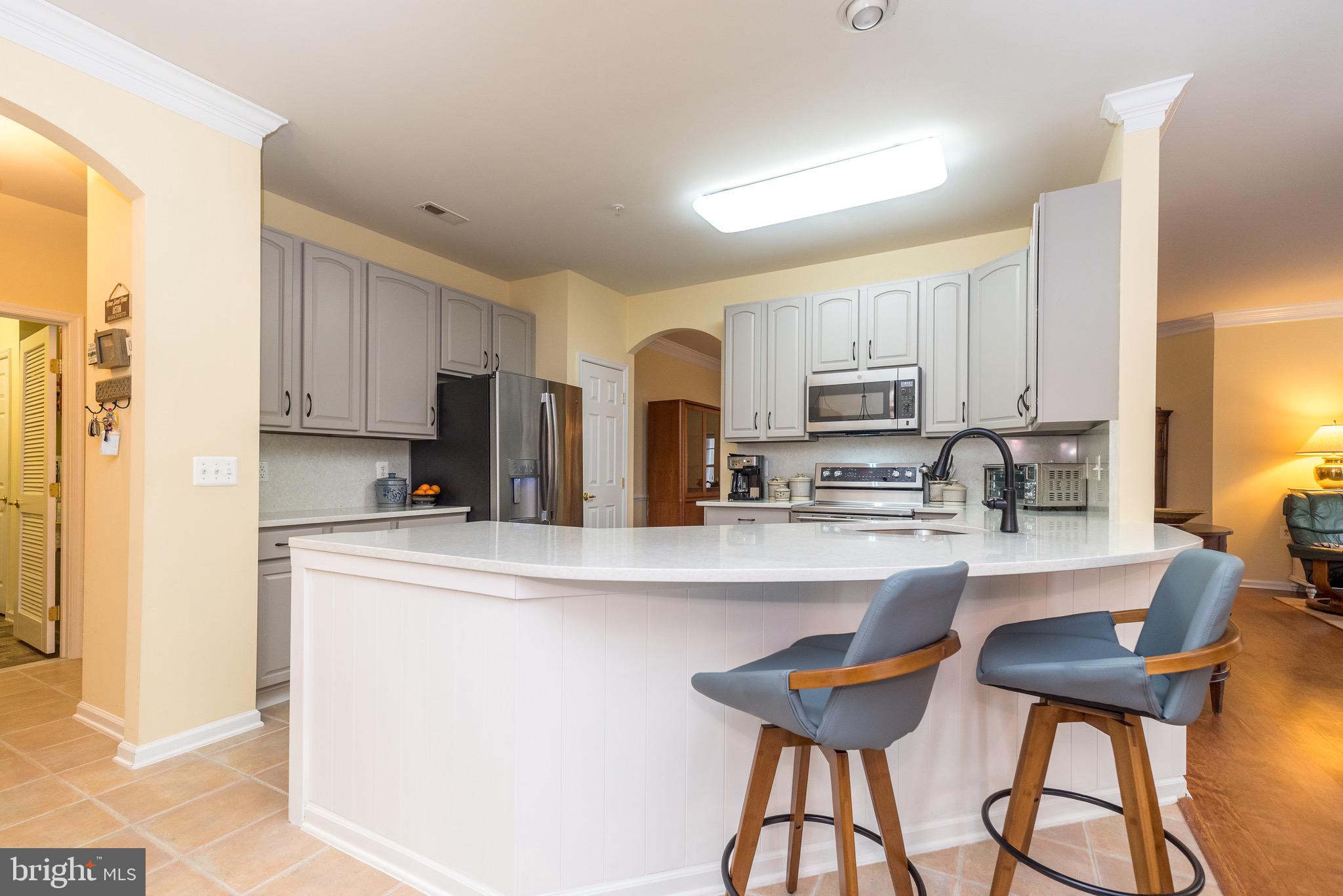 HERITAGE CR ESTS - Residential