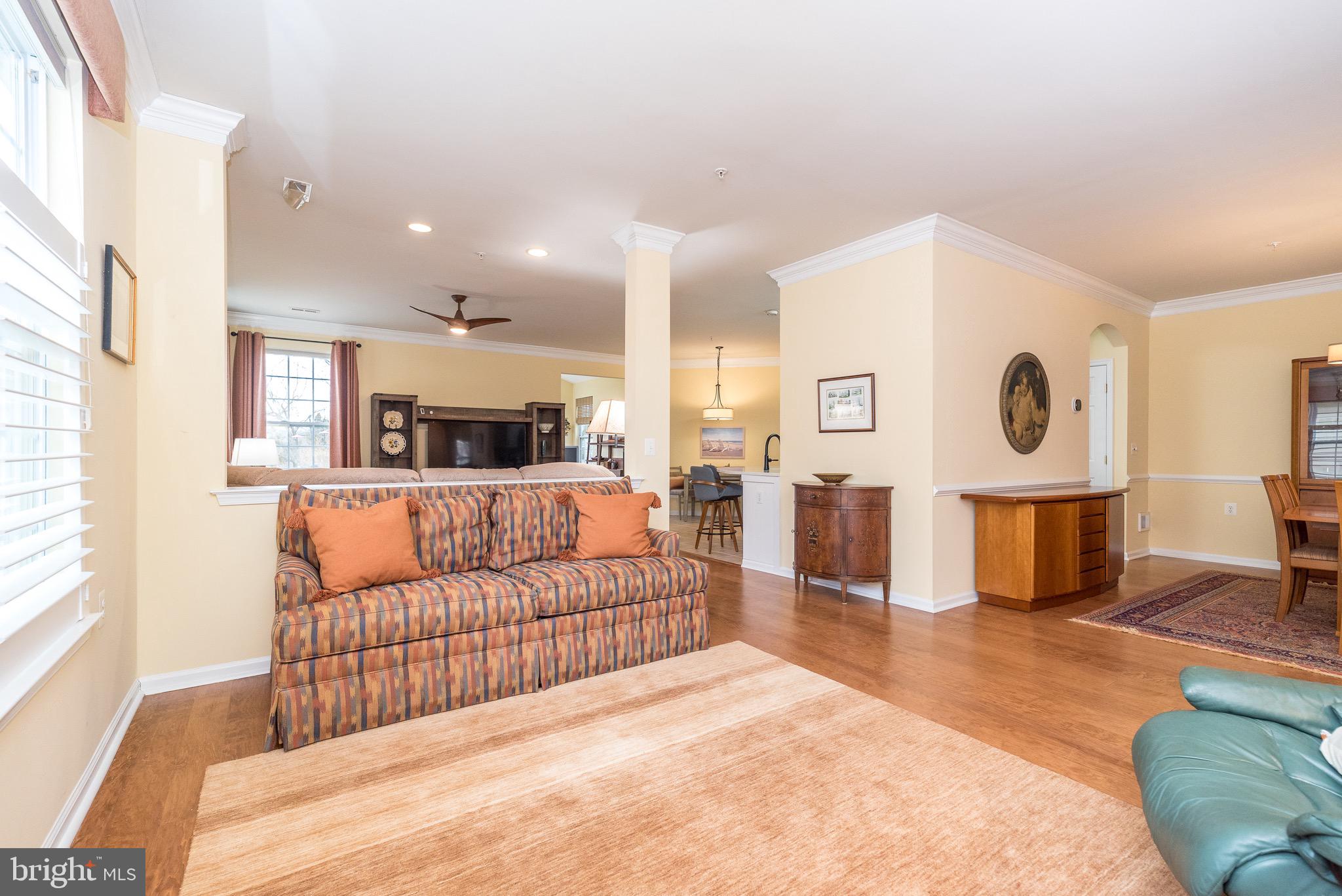 HERITAGE CR ESTS - Residential