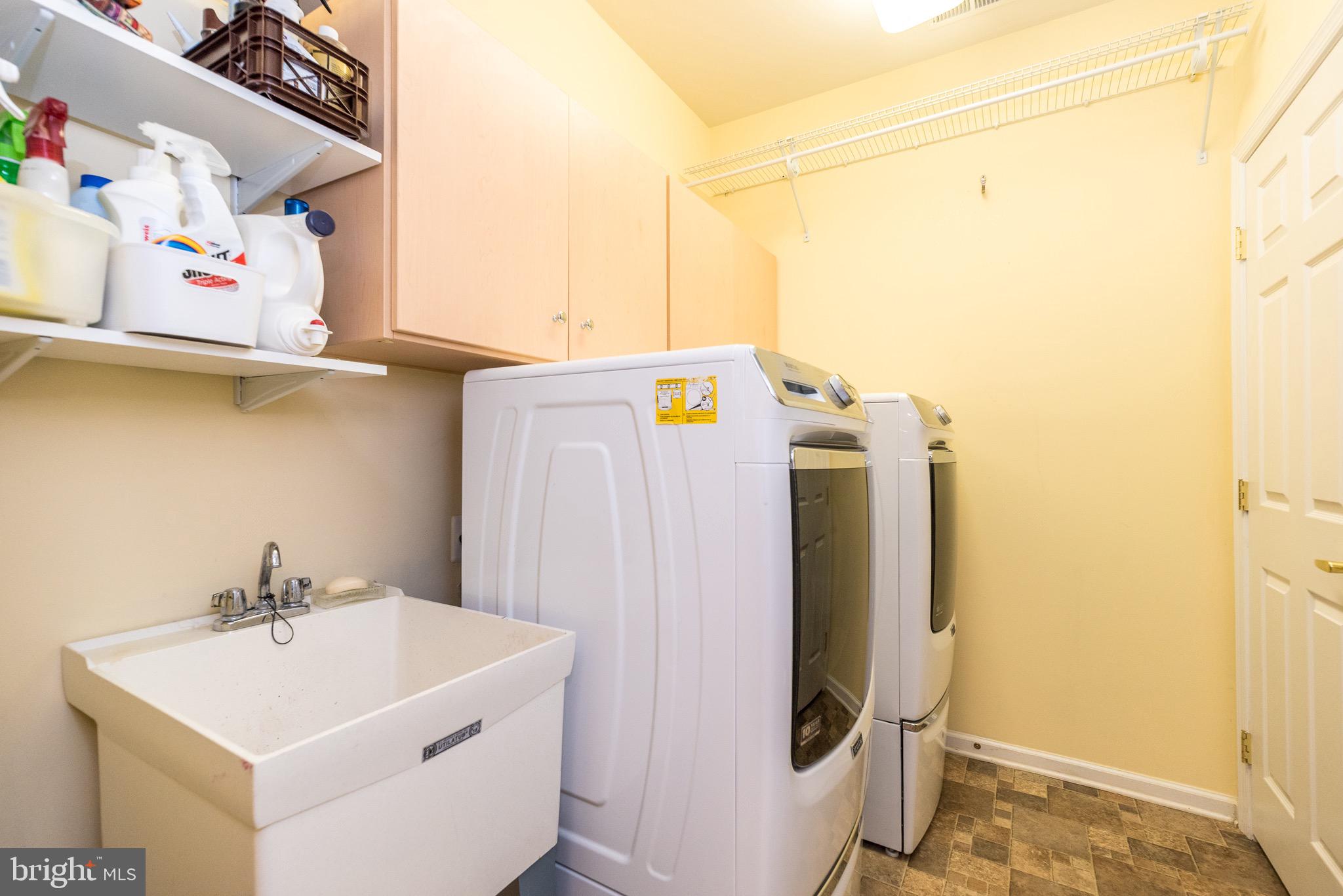 HERITAGE CR ESTS - Residential