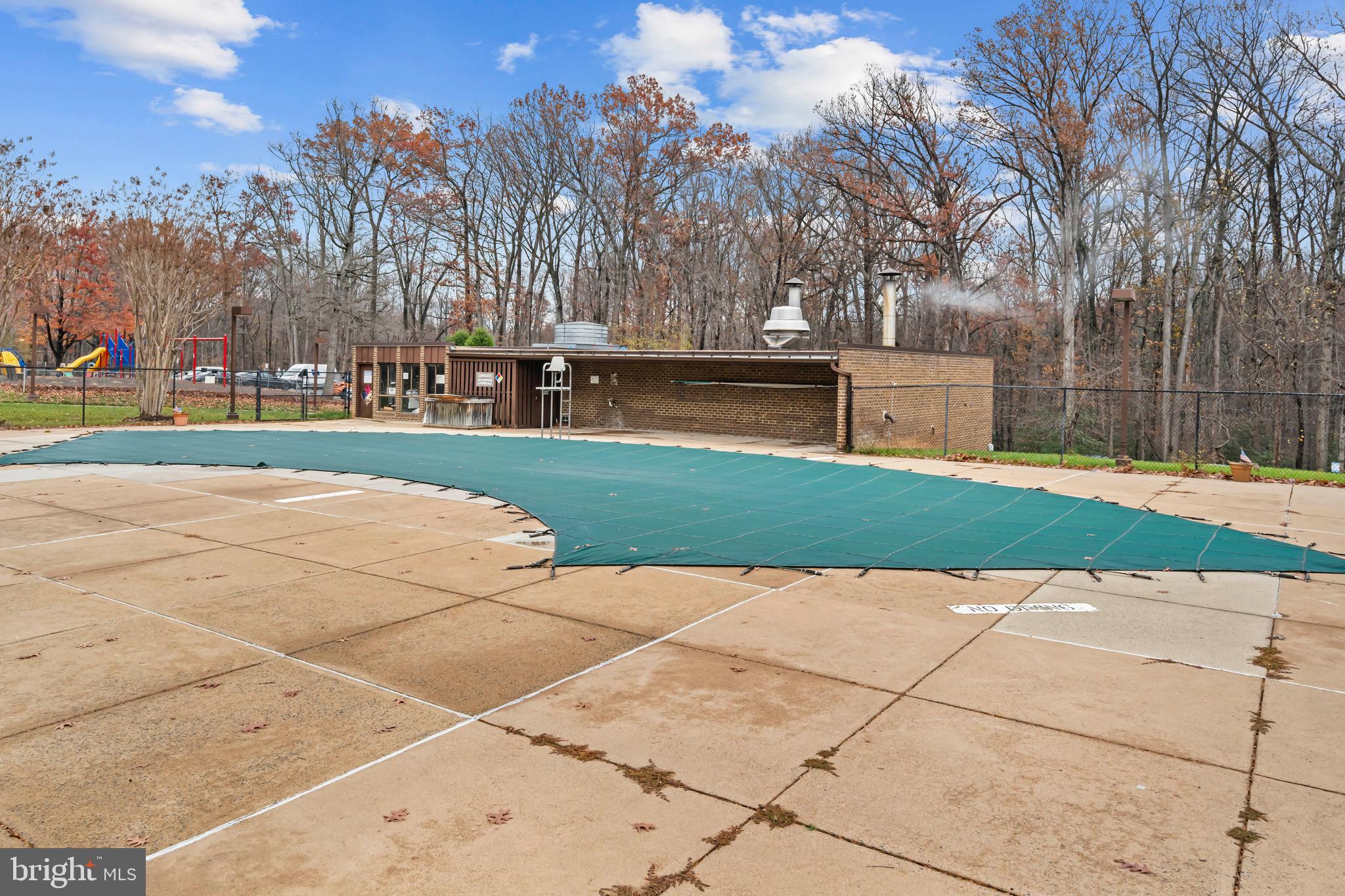 CHESTNUT GROVE - Residential