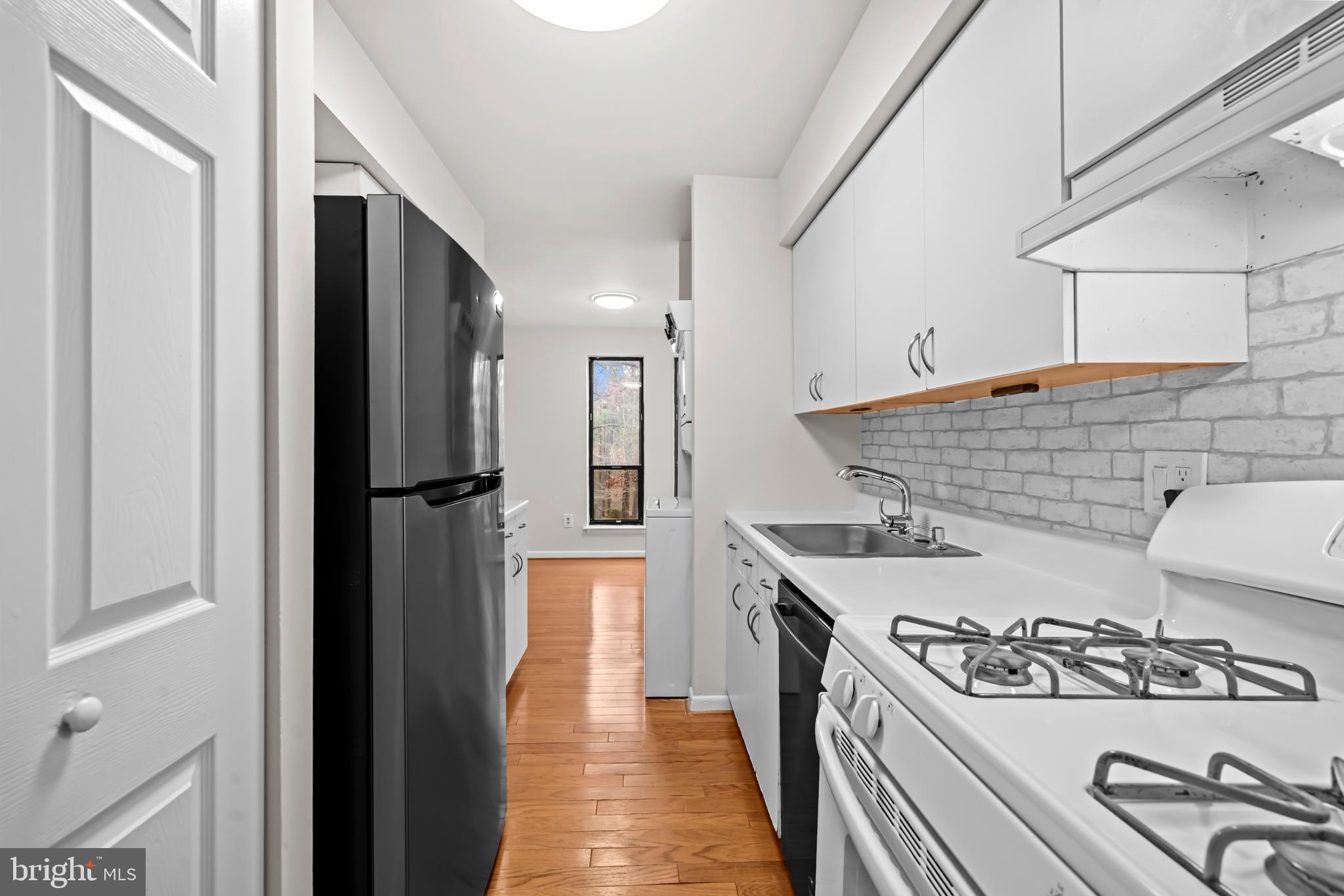 CHESTNUT GROVE - Residential