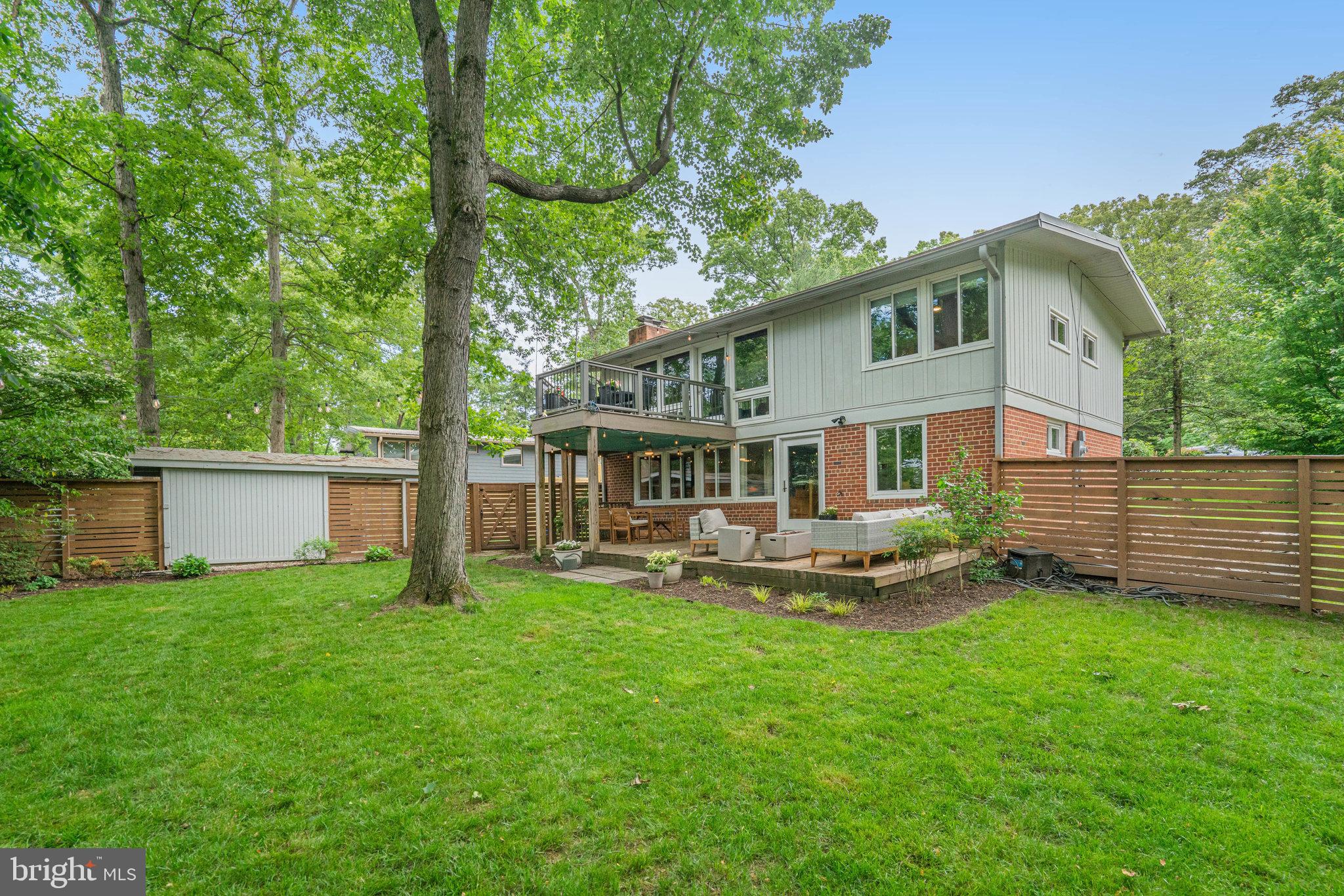 7702 POPLAR TREE LANE