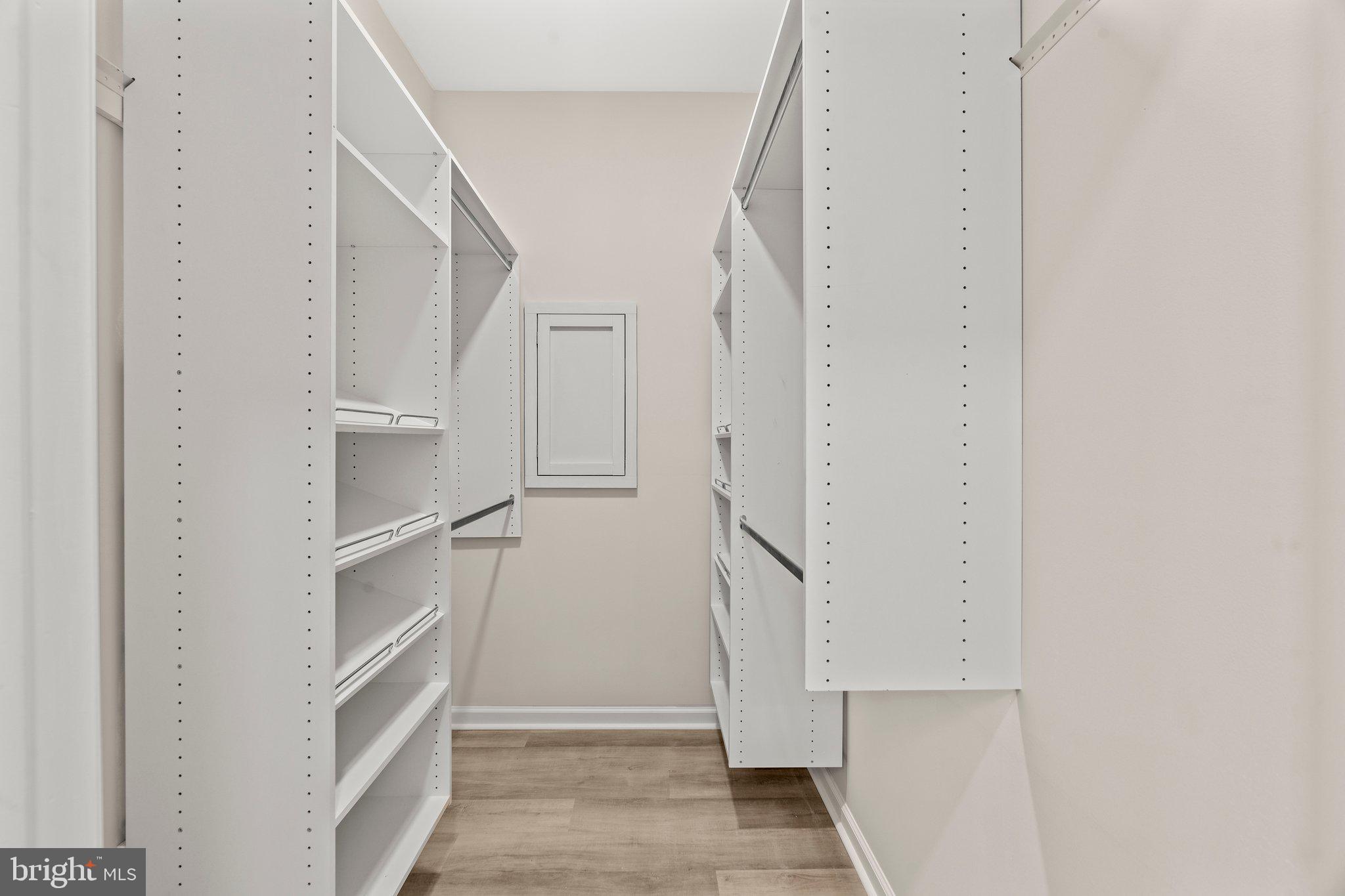 GOLFVIEW - Residential