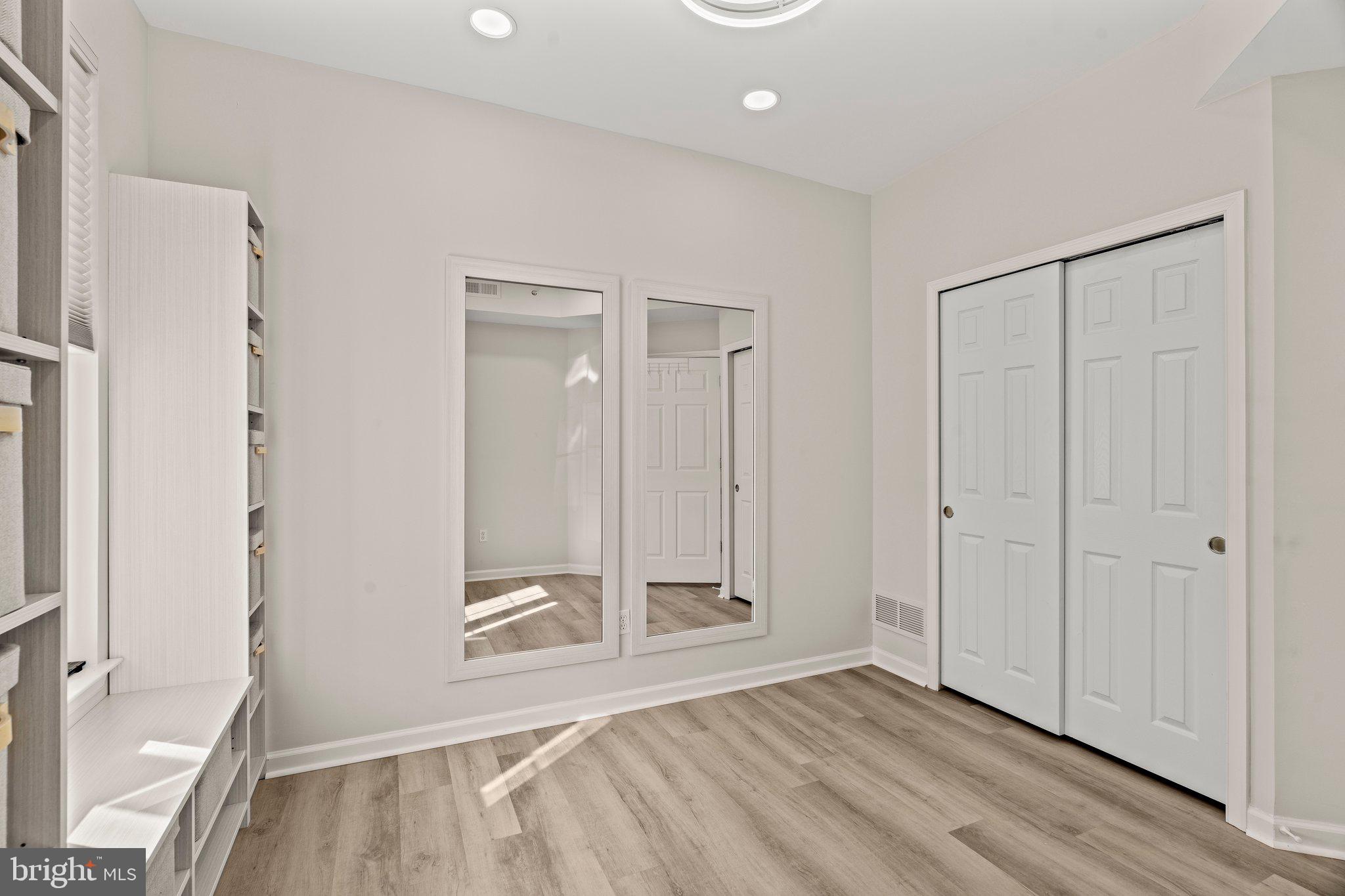 GOLFVIEW - Residential