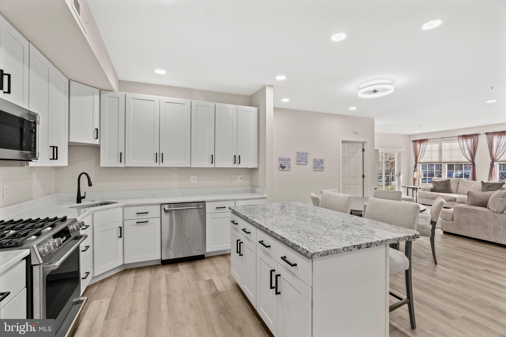 GOLFVIEW - Residential