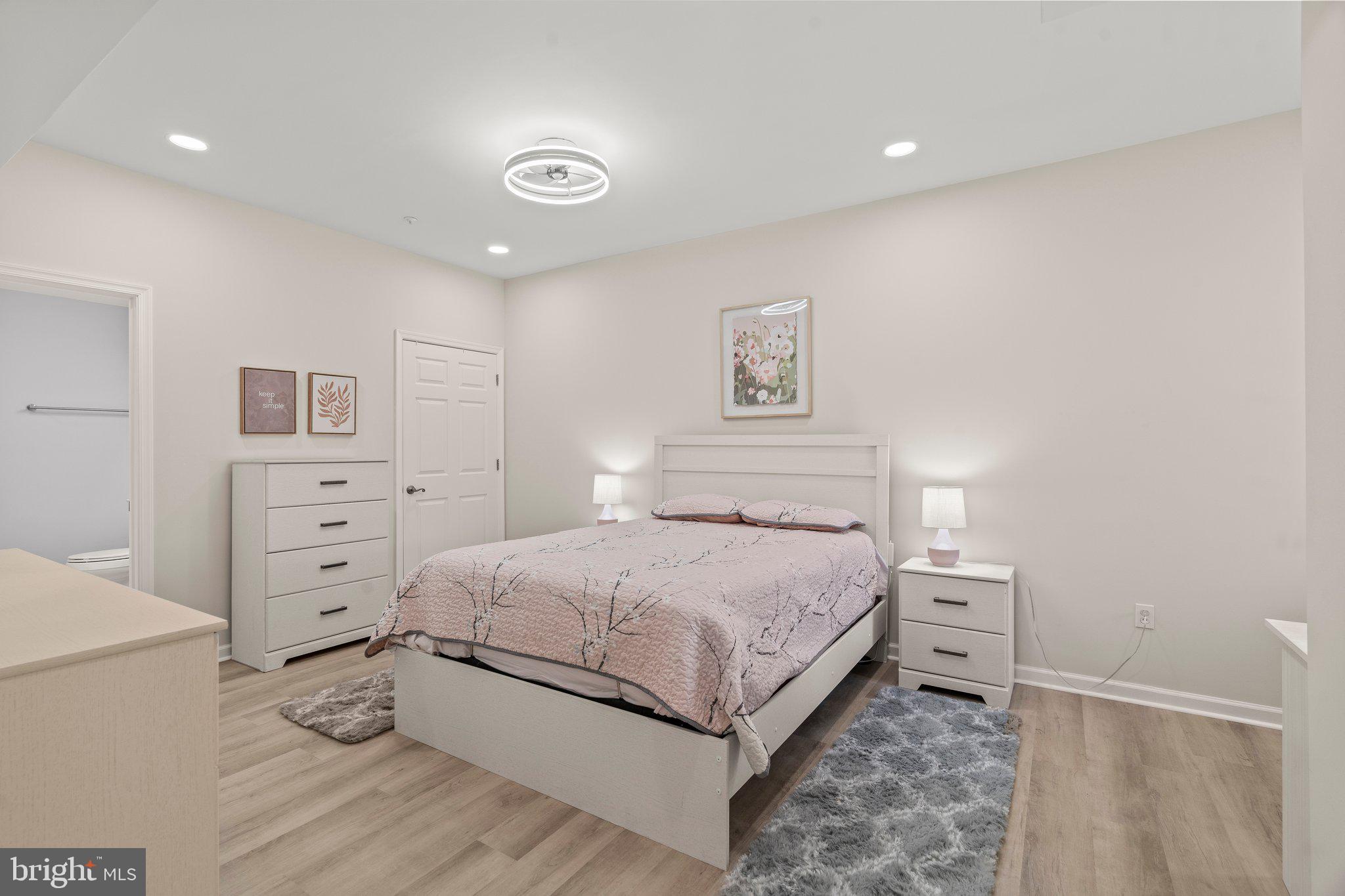 GOLFVIEW - Residential