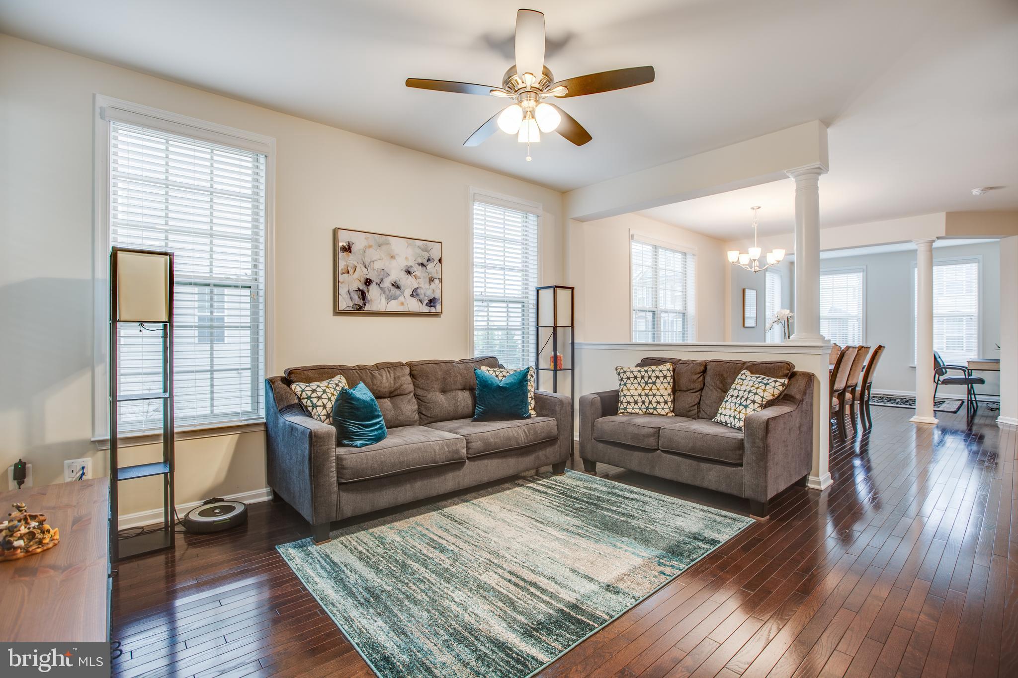 LYNDAM HILL - Residential