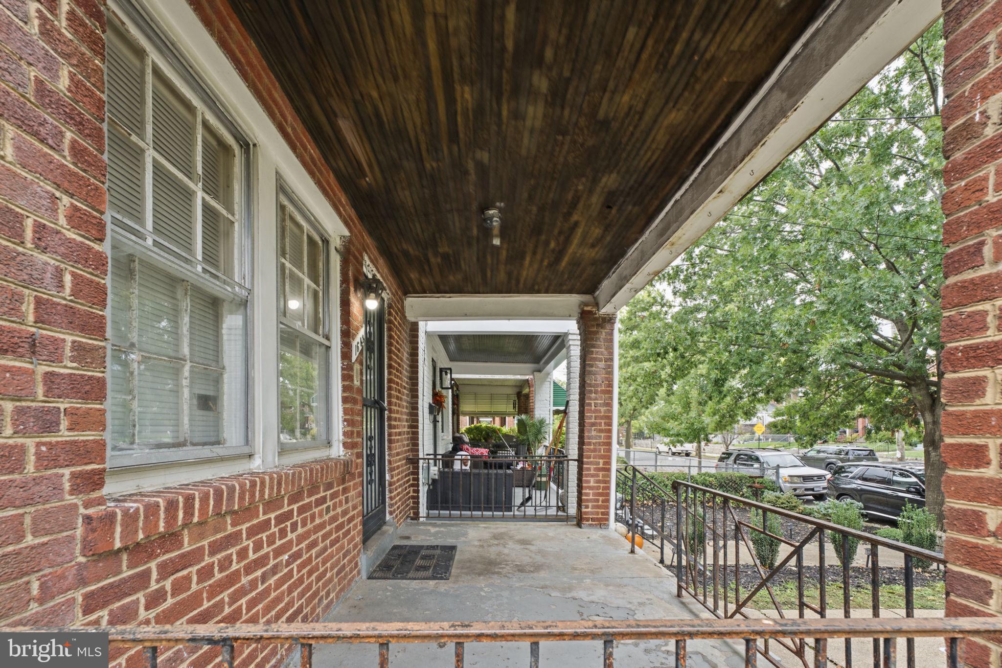 1648 FORT DAVIS STREET SE
