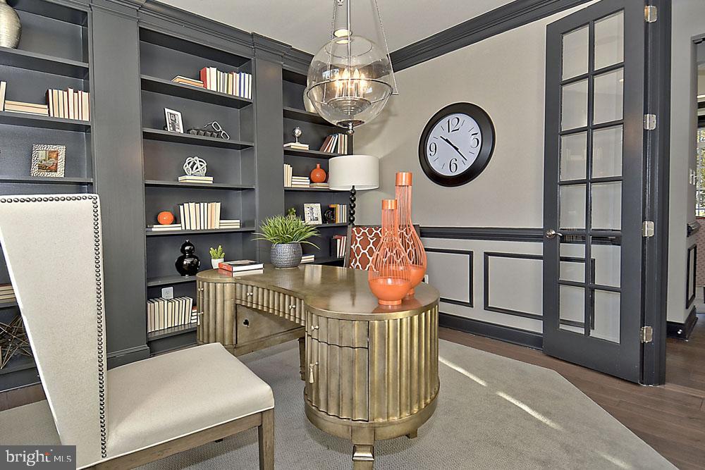 SURRATTS GARDENS - Residential