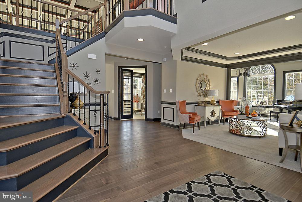 SURRATTS GARDENS - Residential