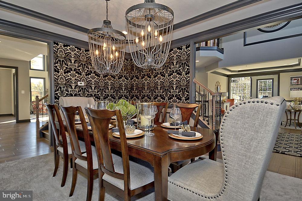 SURRATTS GARDENS - Residential