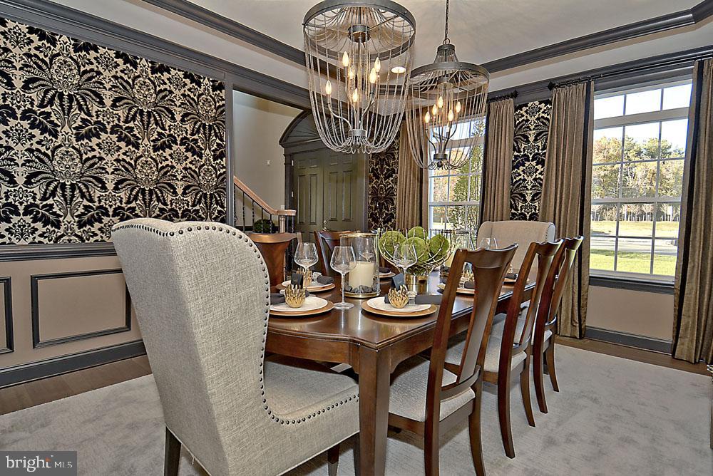 SURRATTS GARDENS - Residential