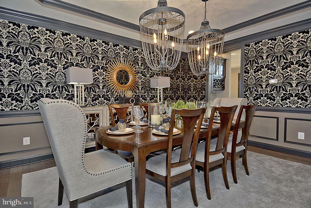 SURRATTS GARDENS - Residential