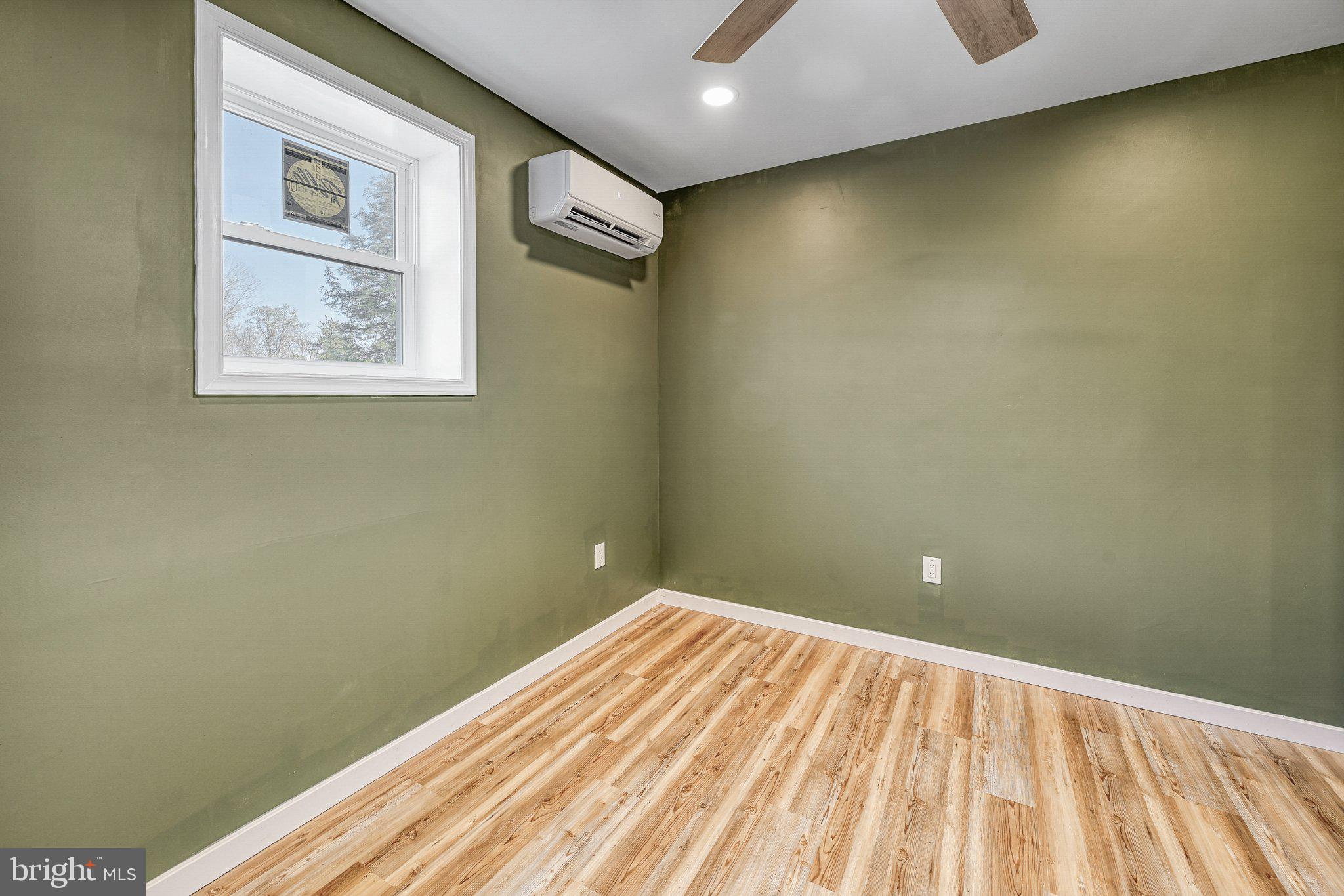 BLUE RIDGE SHORES - Residential