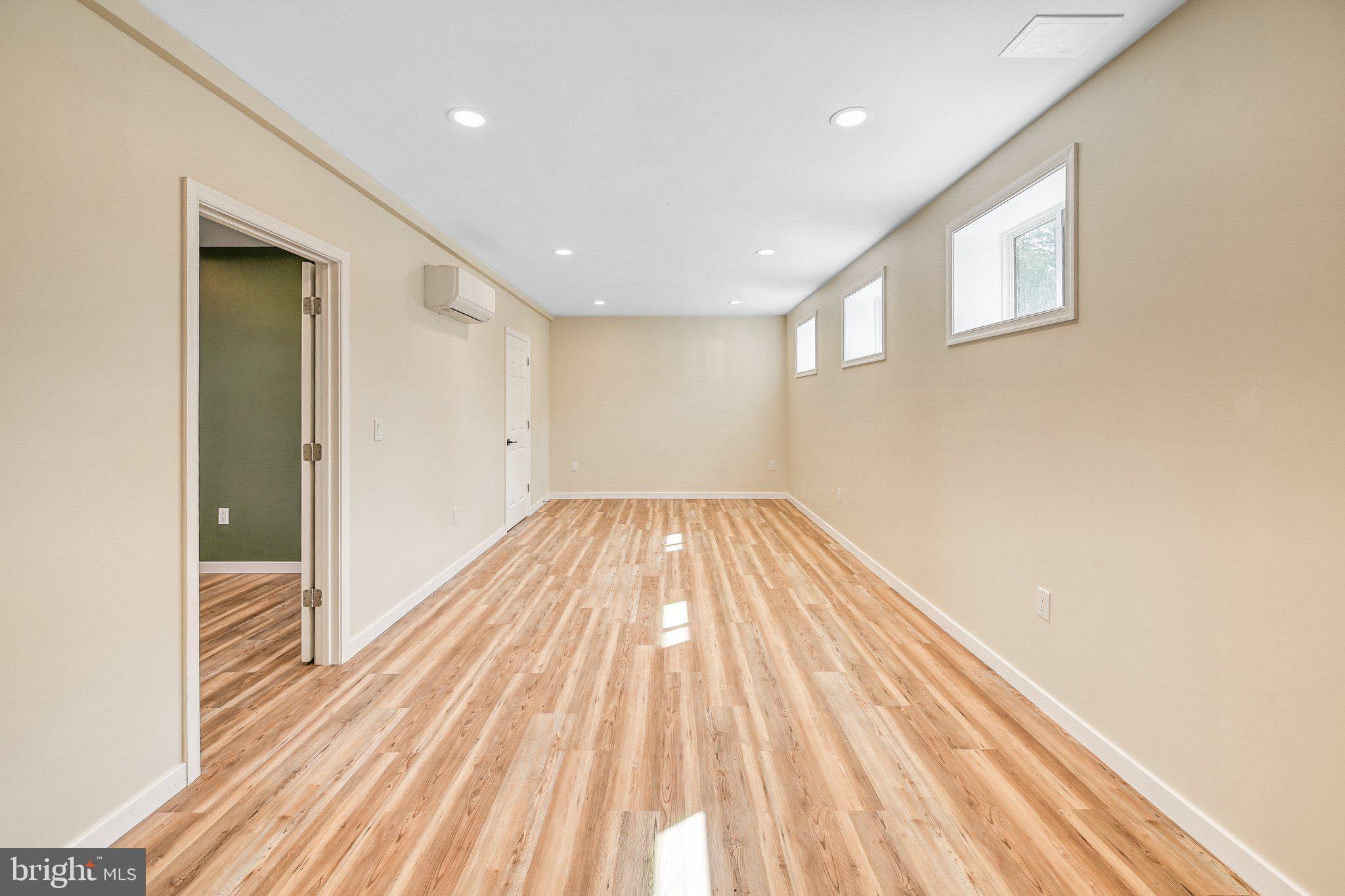 BLUE RIDGE SHORES - Residential