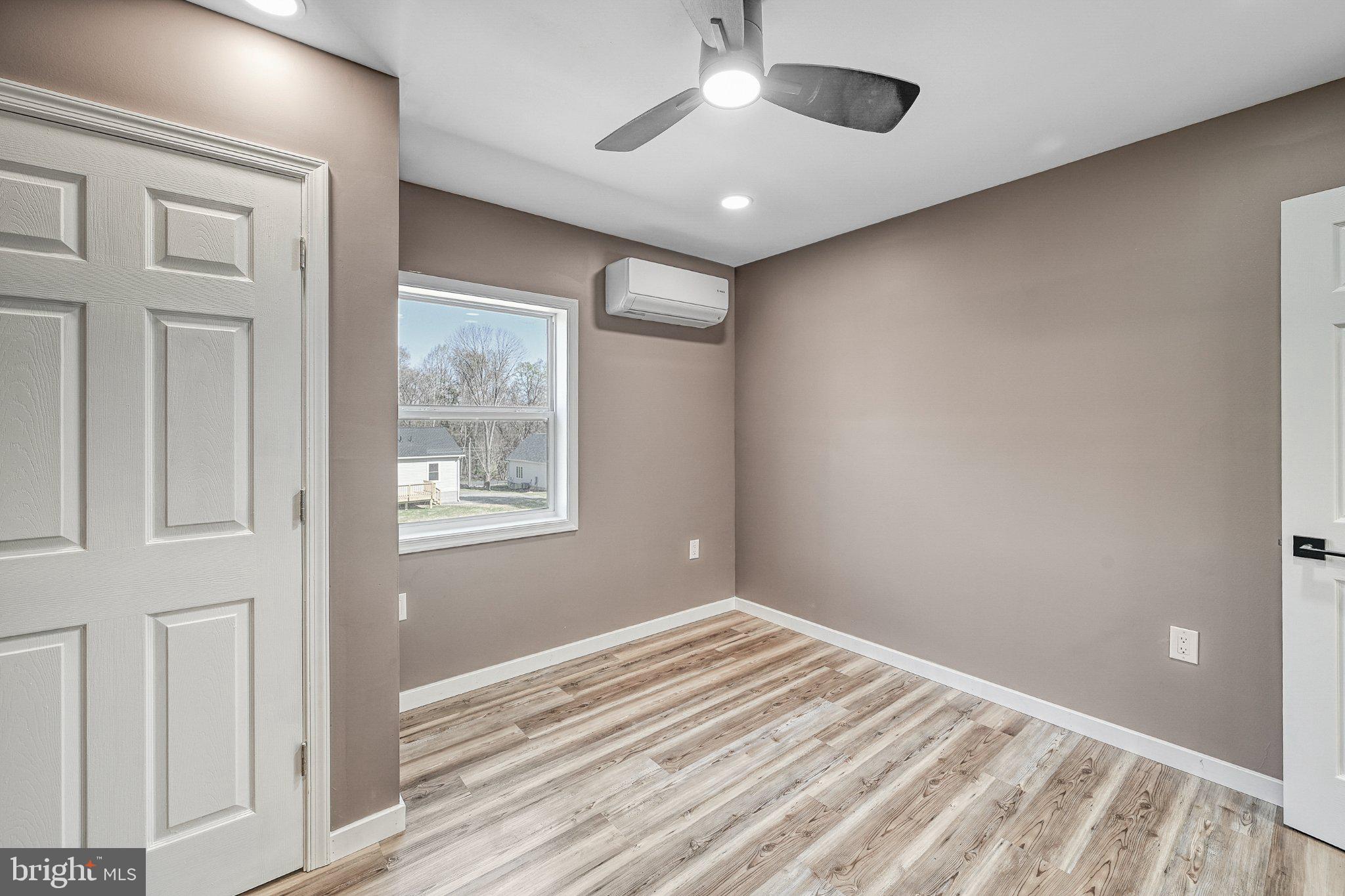 BLUE RIDGE SHORES - Residential