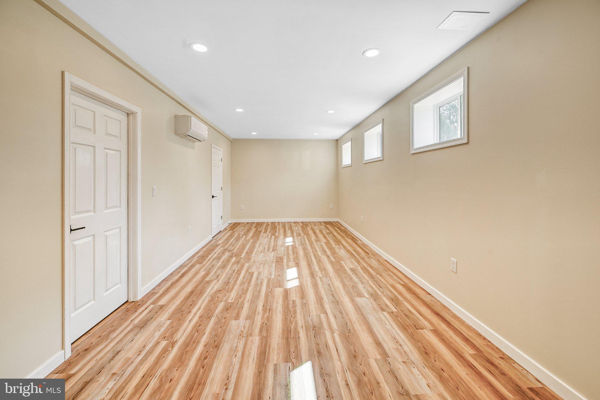 BLUE RIDGE SHORES - Residential