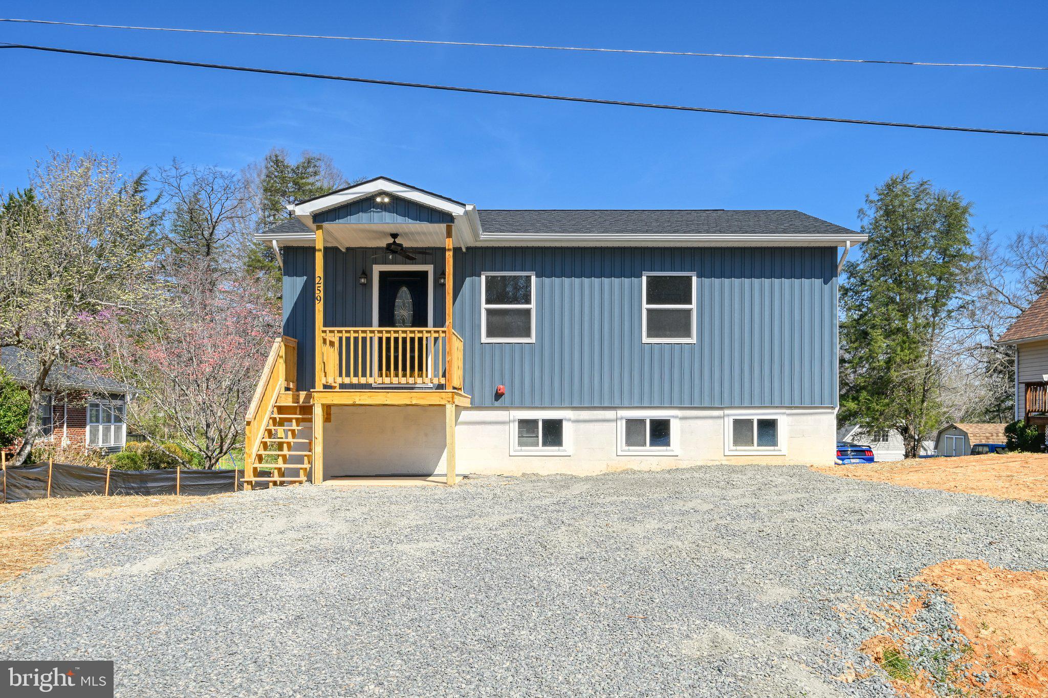 BLUE RIDGE SHORES - Residential