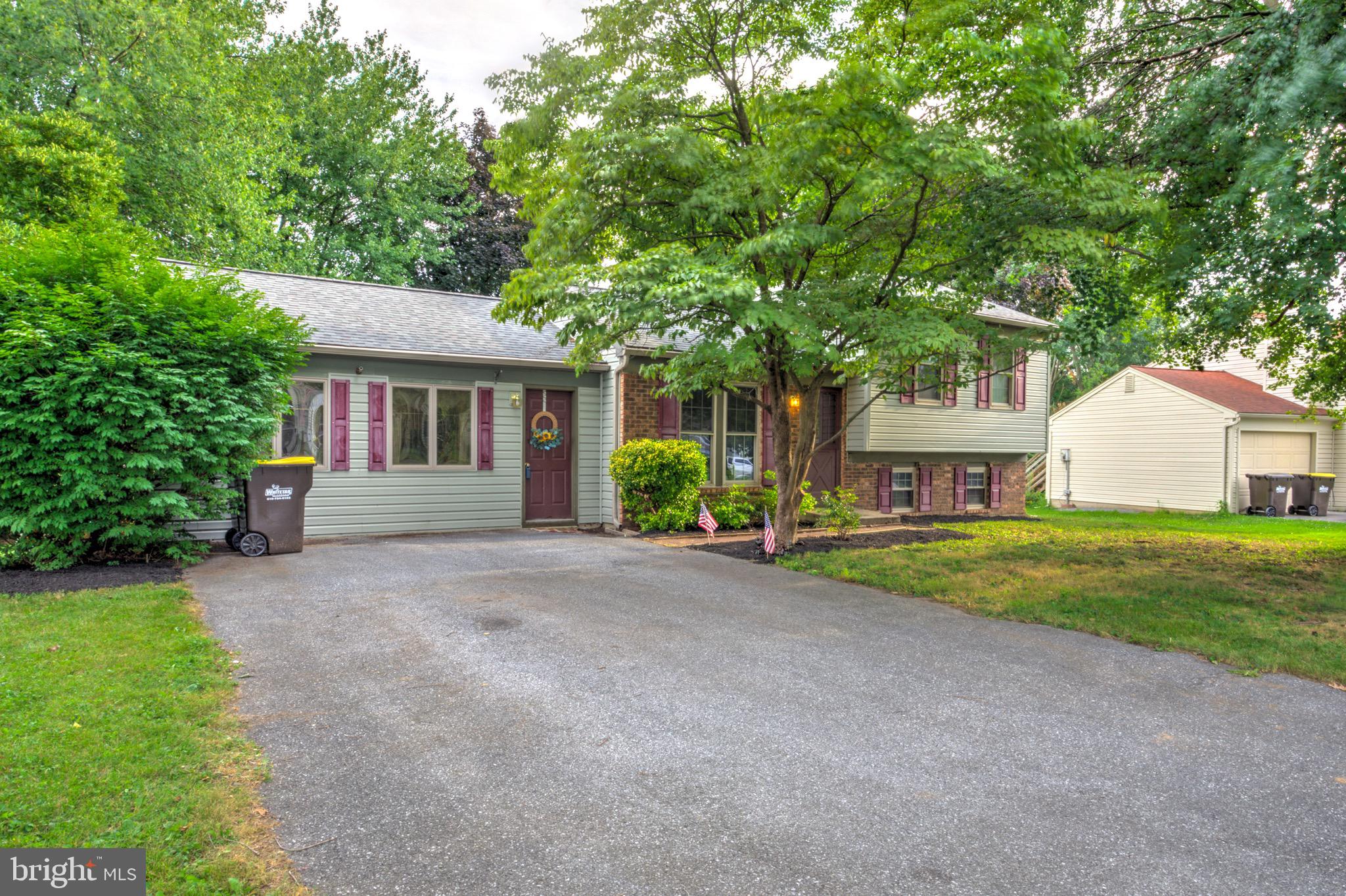 156 WARREN WAY