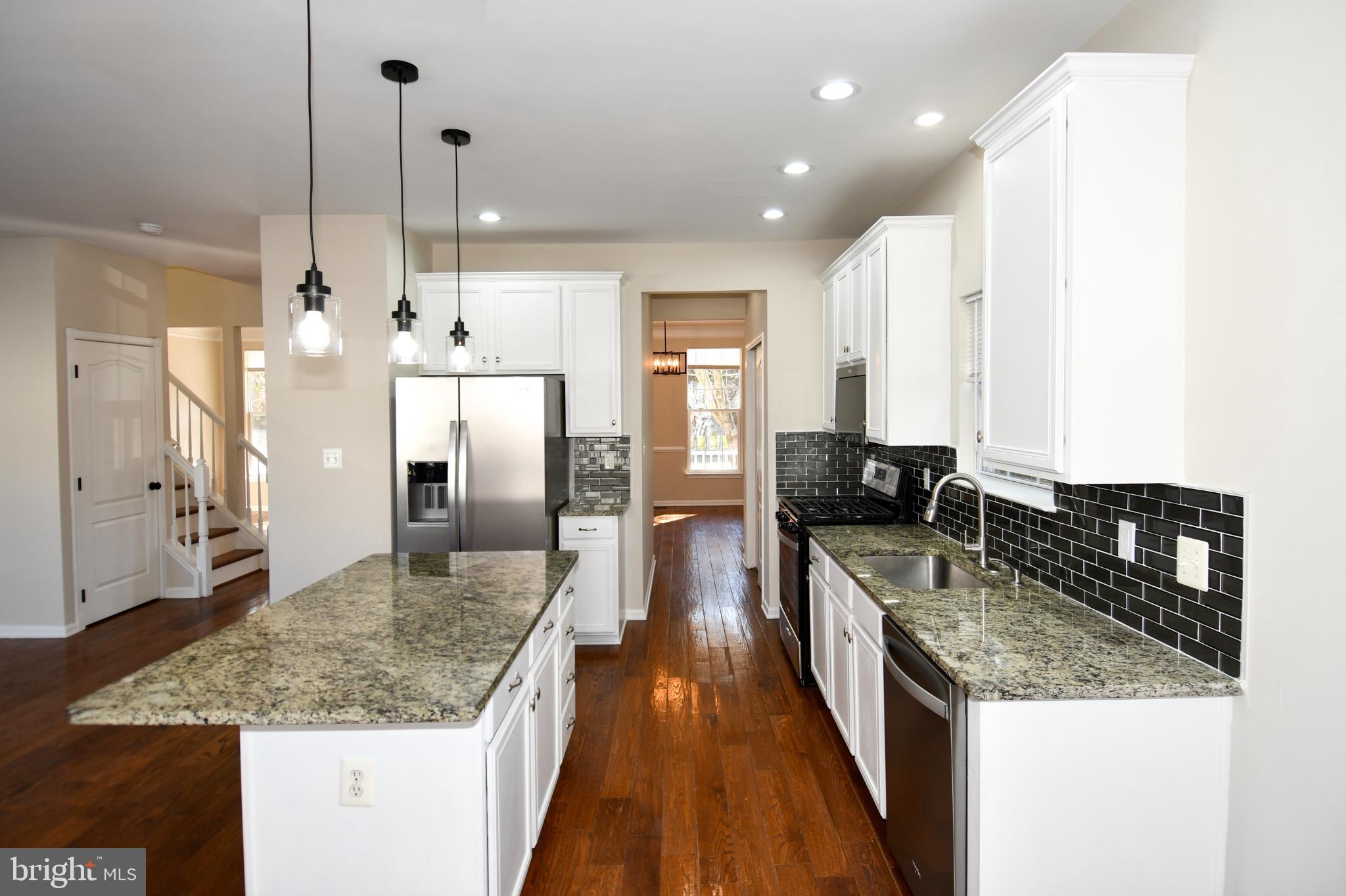 SOUTH RIDING - Residential