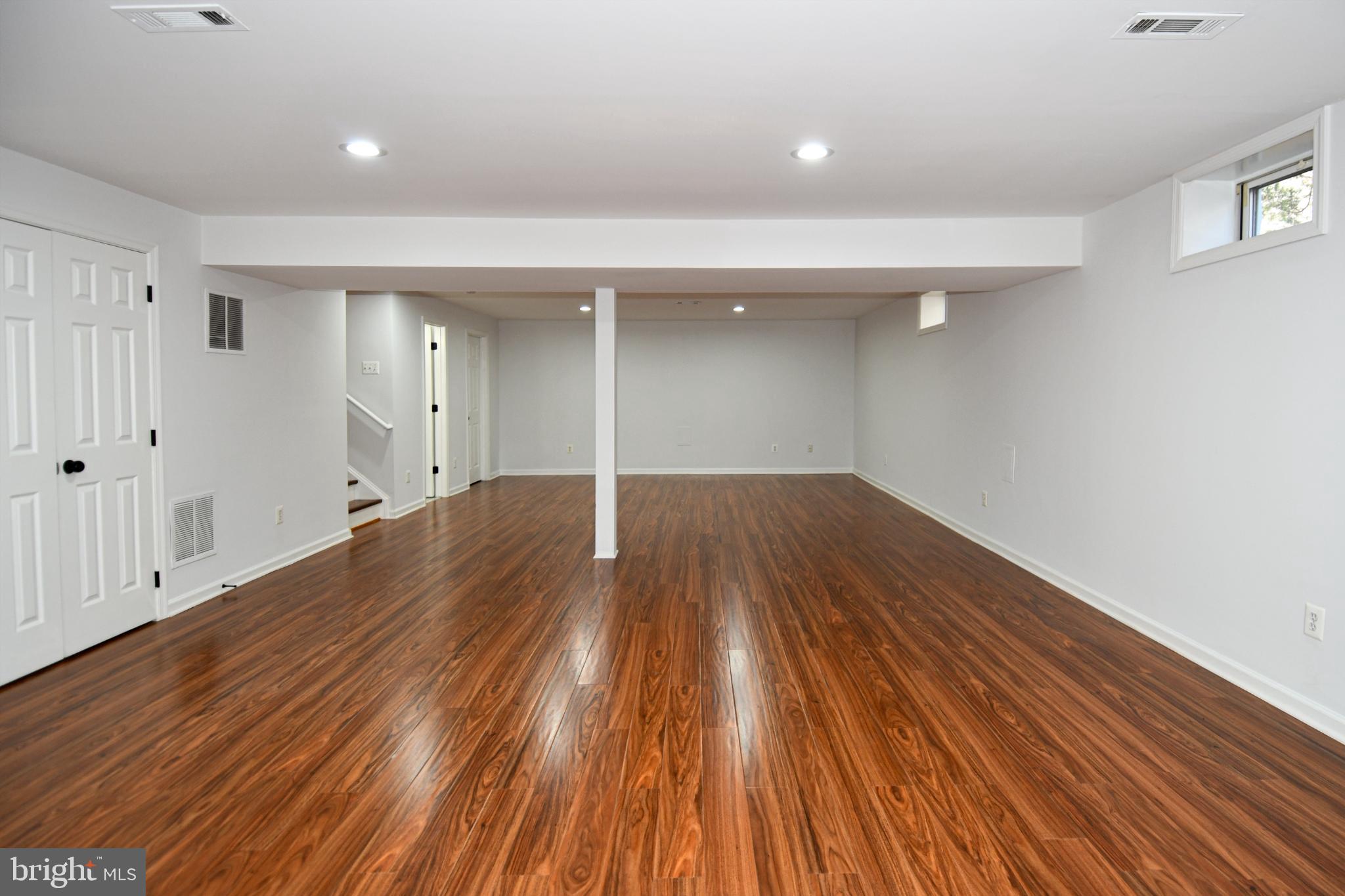 SOUTH RIDING - Residential