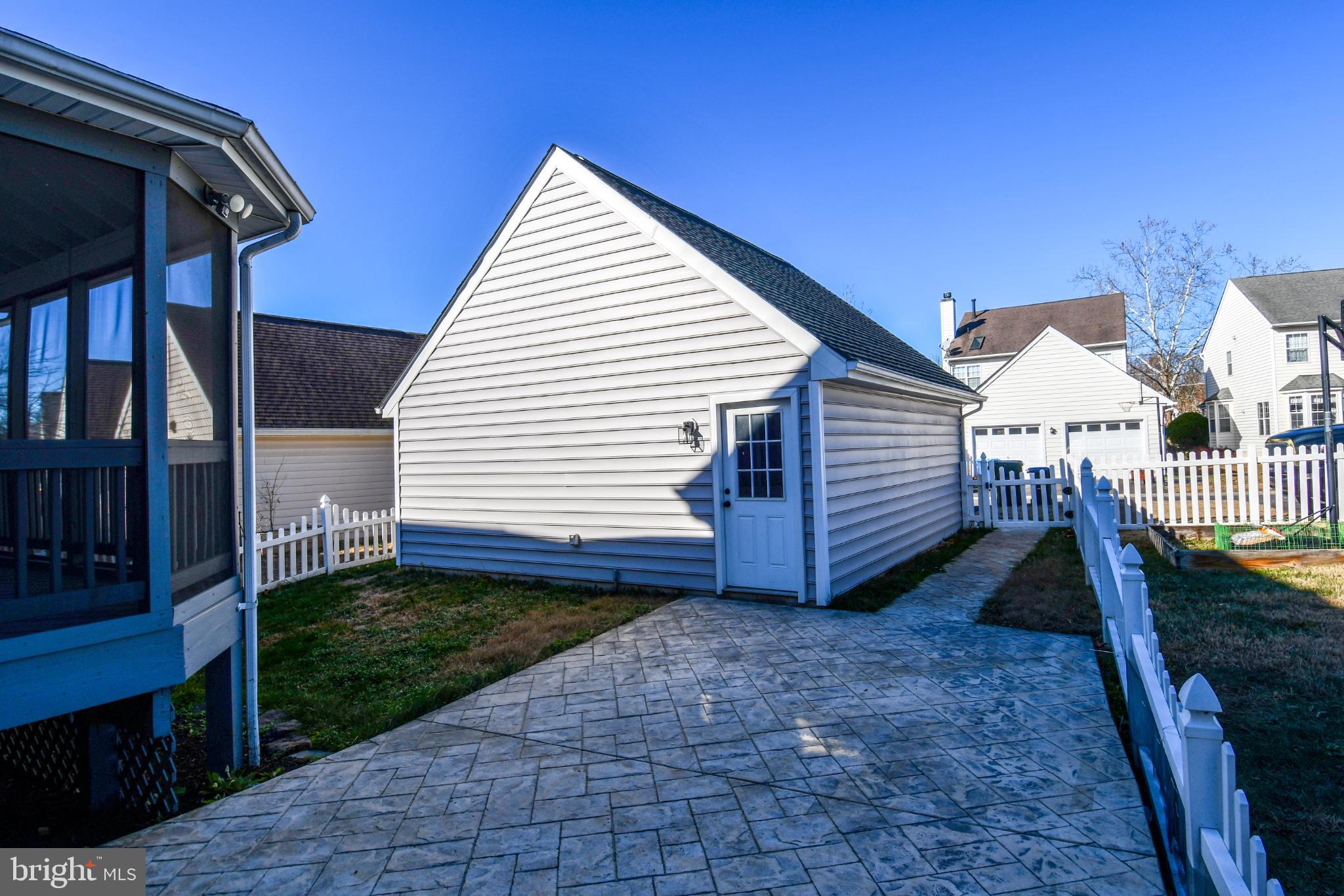 SOUTH RIDING - Residential