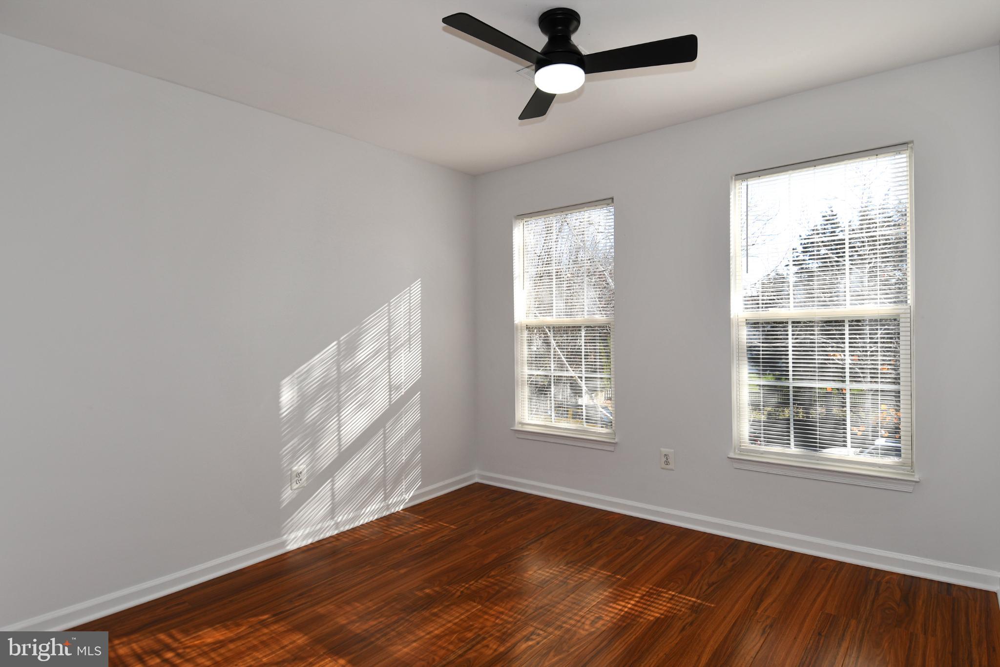 SOUTH RIDING - Residential