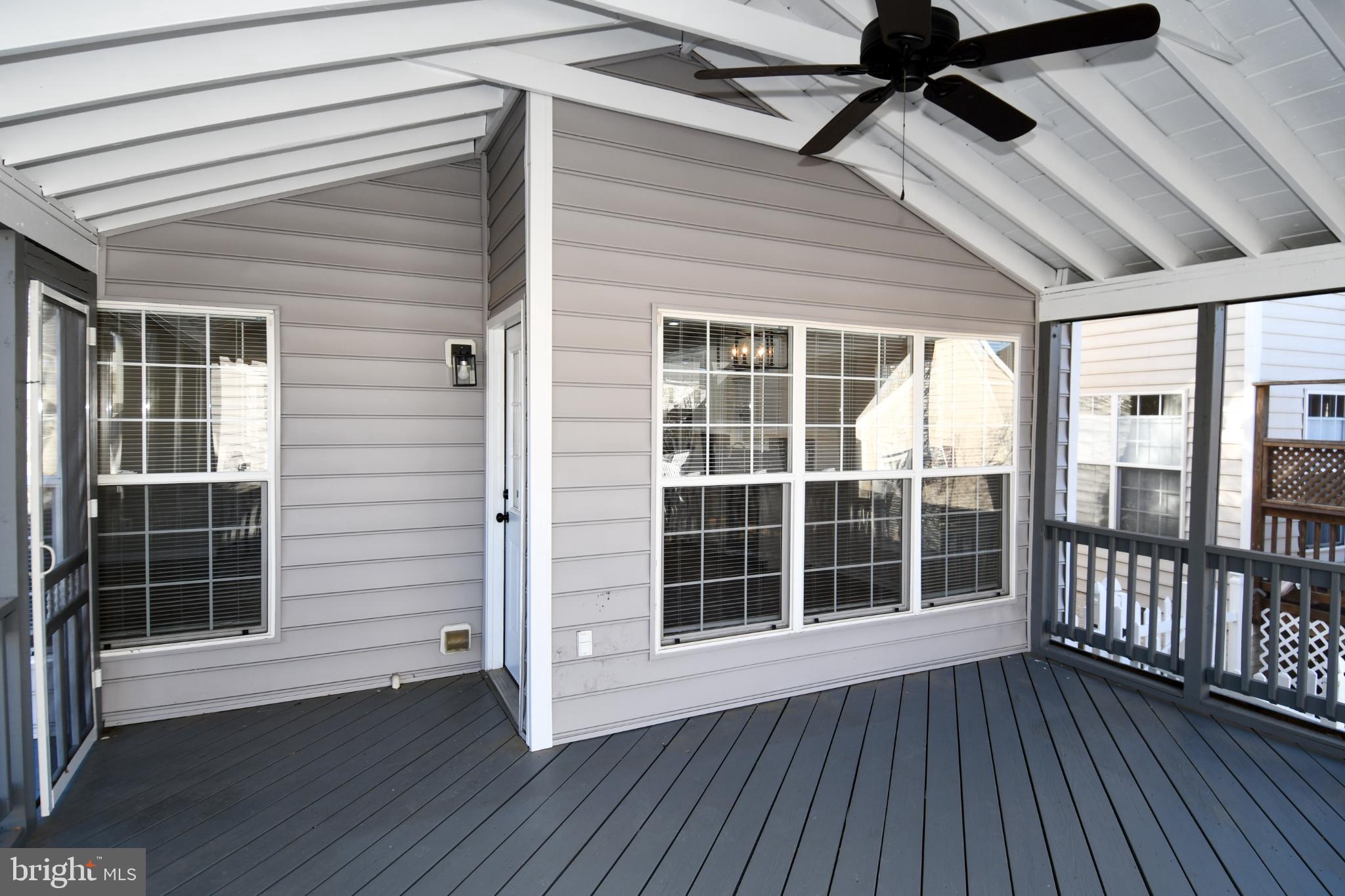 SOUTH RIDING - Residential