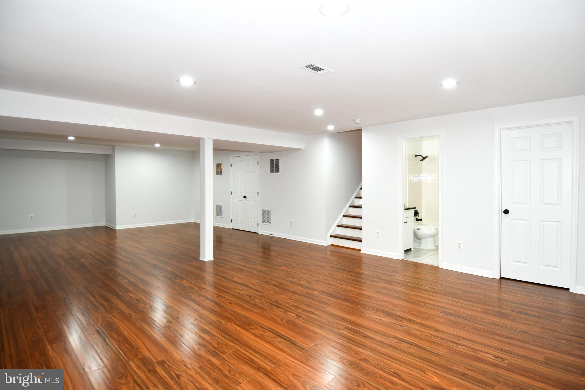 SOUTH RIDING - Residential