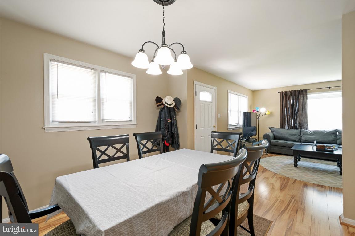 LAKE RIDGE - Residential