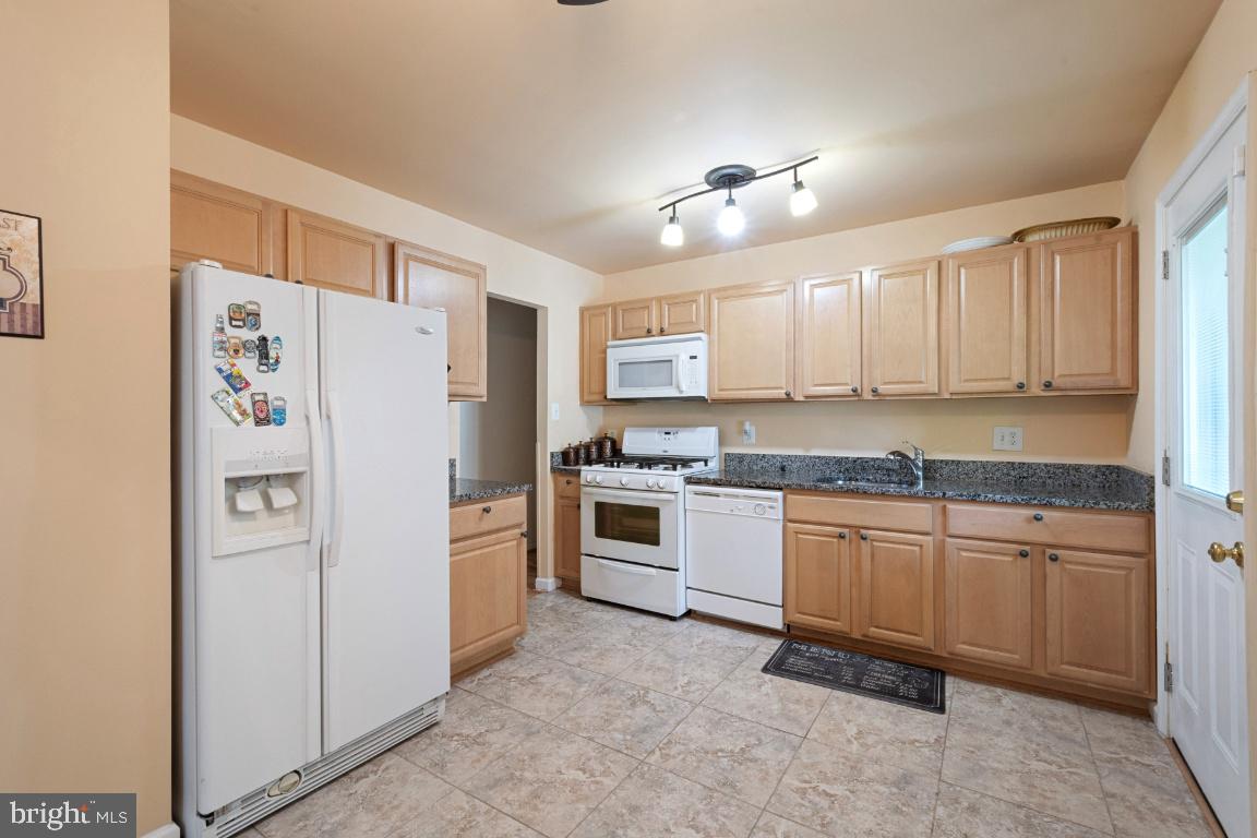 LAKE RIDGE - Residential