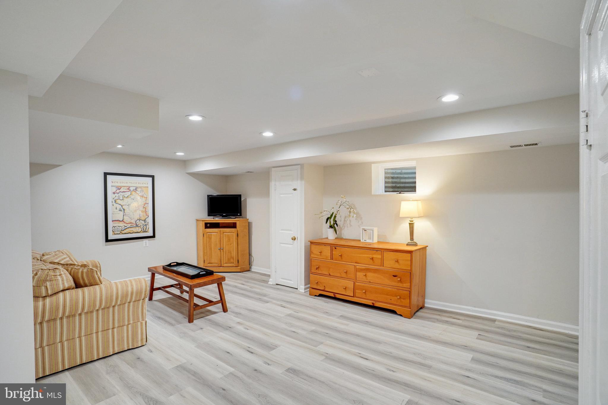 MANTUA - Residential