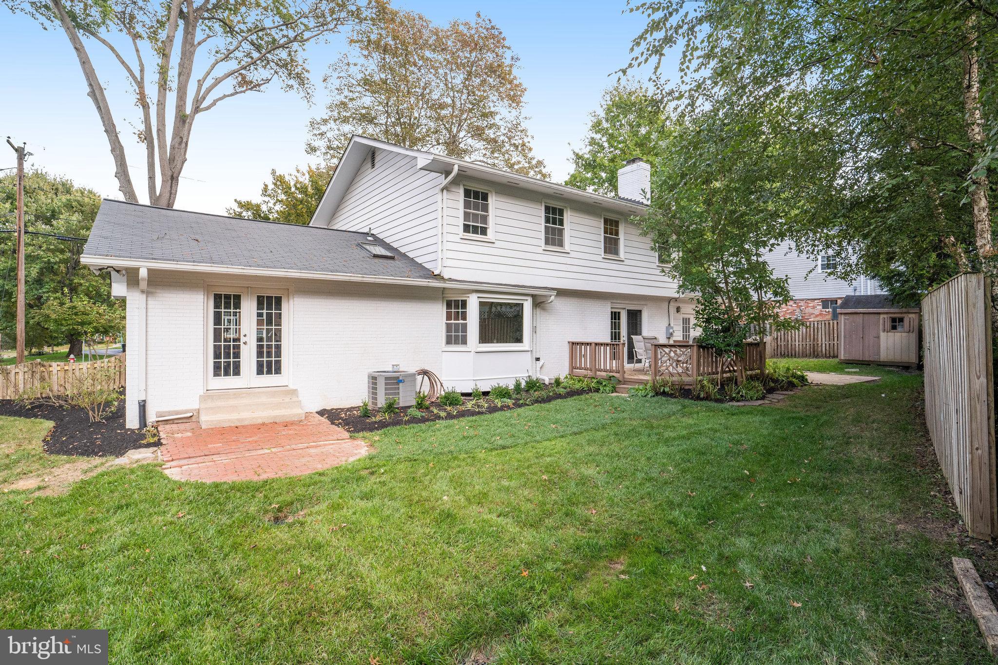 MANTUA - Residential