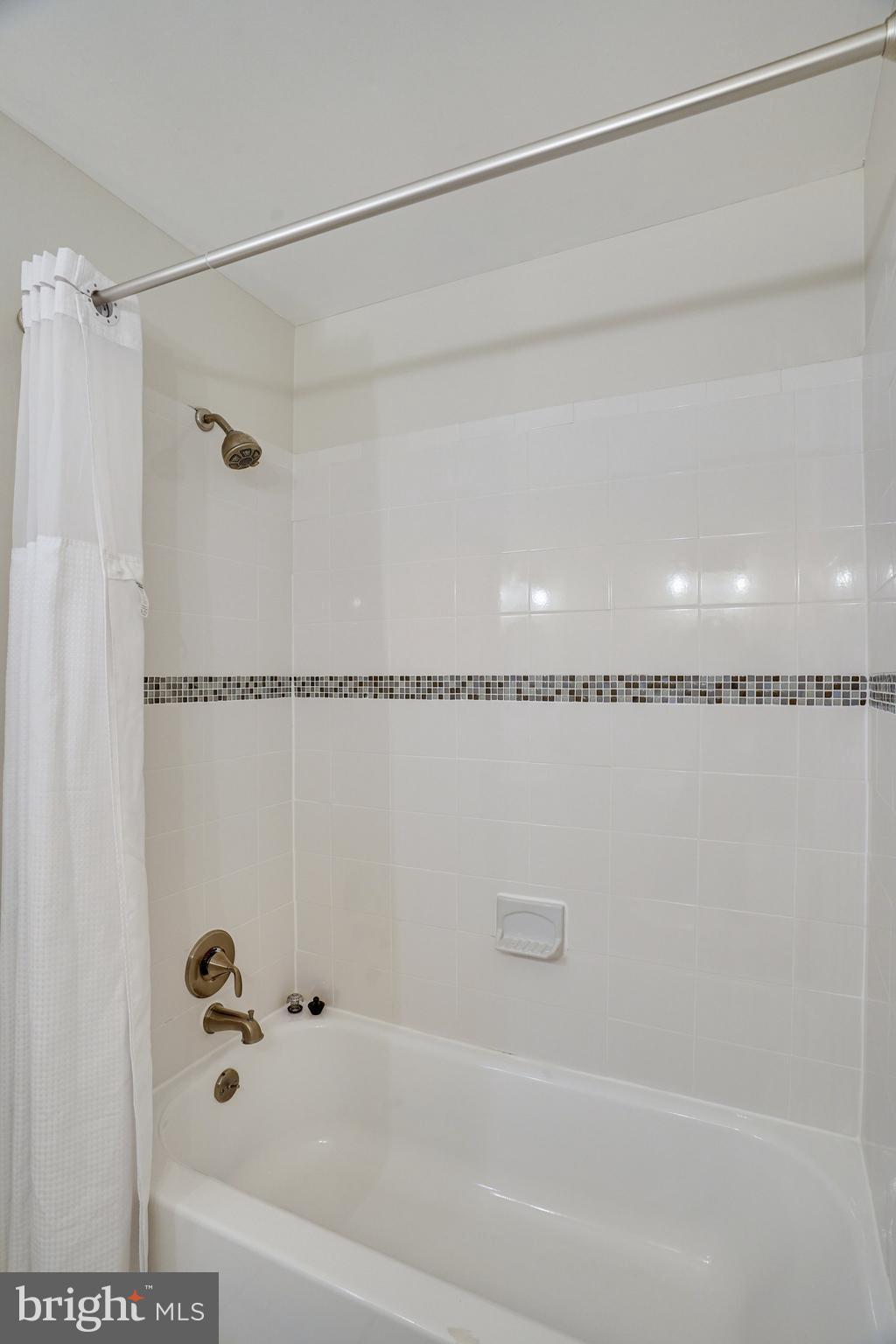 MANTUA - Residential