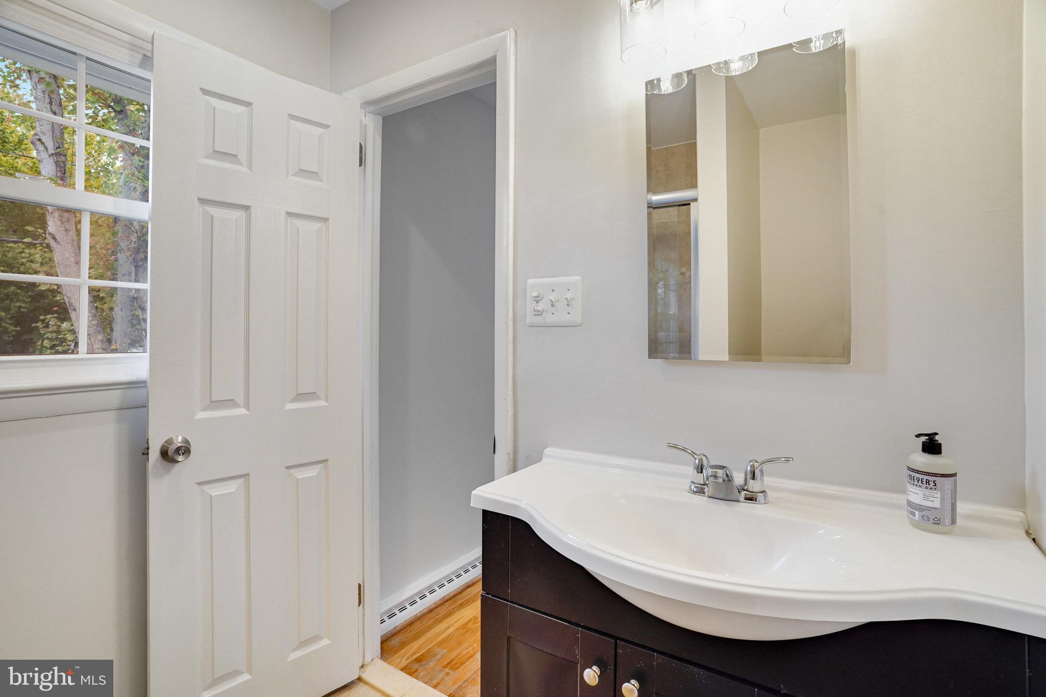 MANTUA - Residential