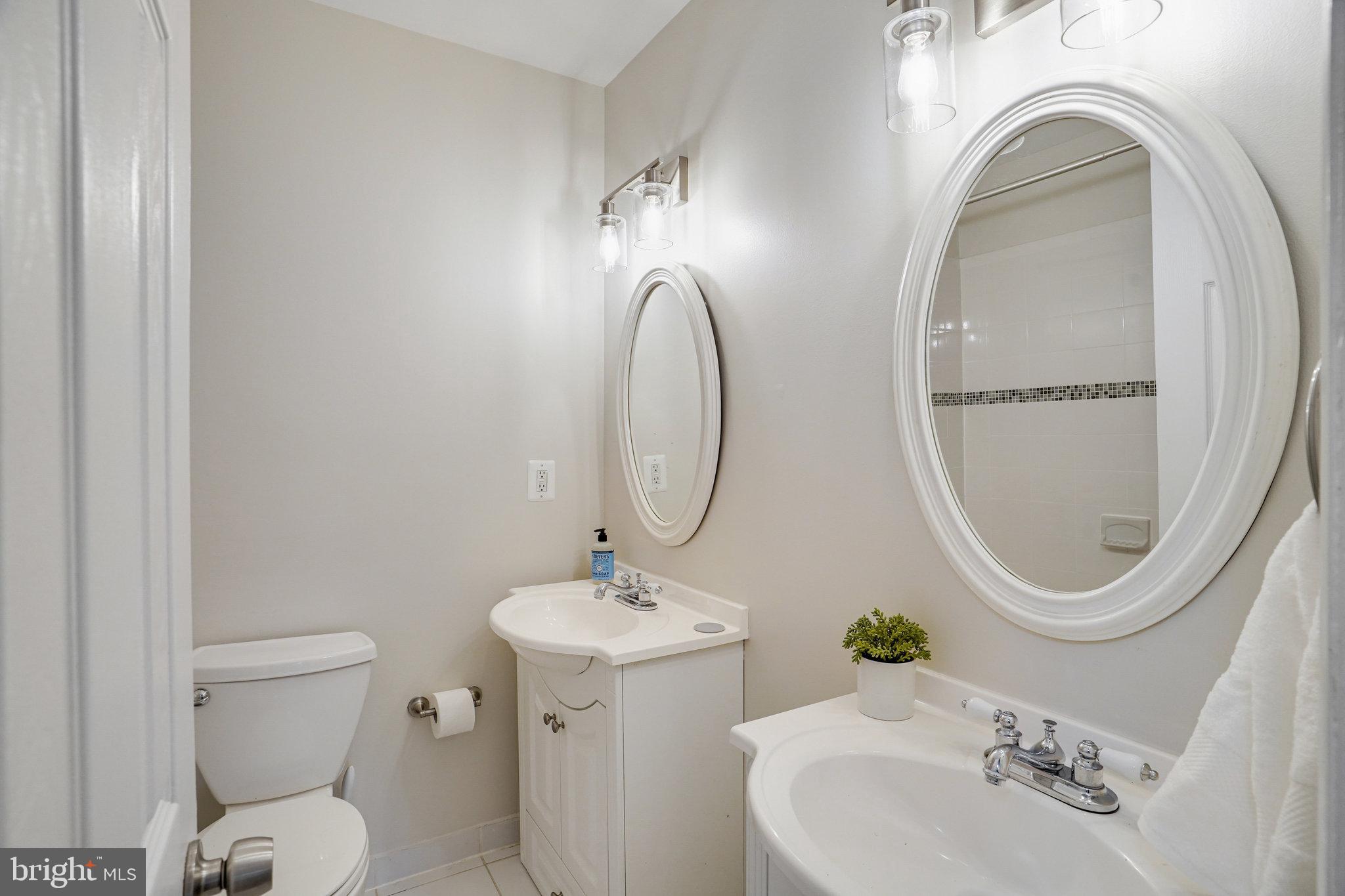 MANTUA - Residential