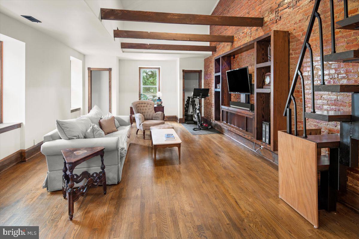 CEDAR PARK - Residential