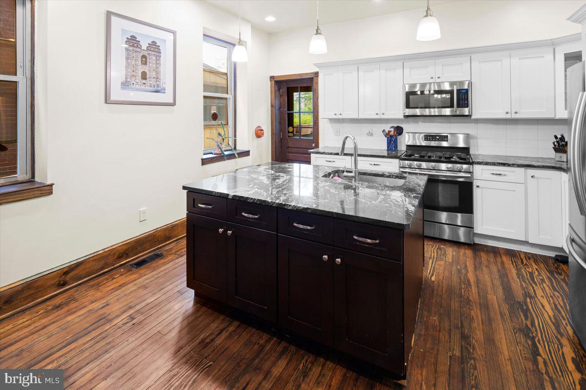 CEDAR PARK - Residential