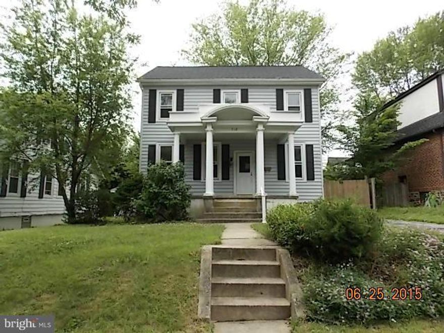 Charming Colonial features,3 BR, 1.5 BA, C/AC, HWs on 1st Fl, Fenced rear yard, nice sized deck off kitchen & detached garage. Property need some work and YOUR personal touch! SOLD AS-IS.GR/HOA/FF fees TBD by buyer.Seller pays NO transfer/ recordation costs.>>AGENTS   SEE AGENT REMARKS FOR OFFER INSTRUCTIONS.