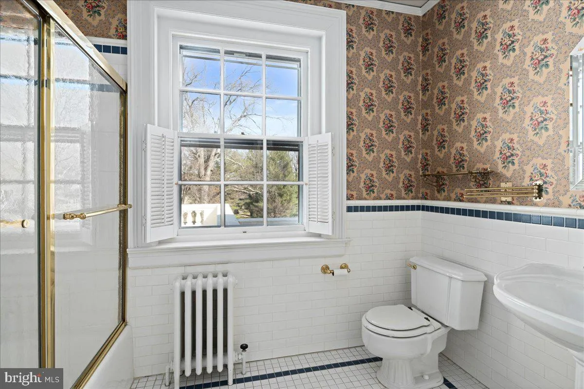 Doylestown, Pennsylvania 18901, United States, 8 Bedrooms Bedrooms, ,7 BathroomsBathrooms,Residential,Active,87676