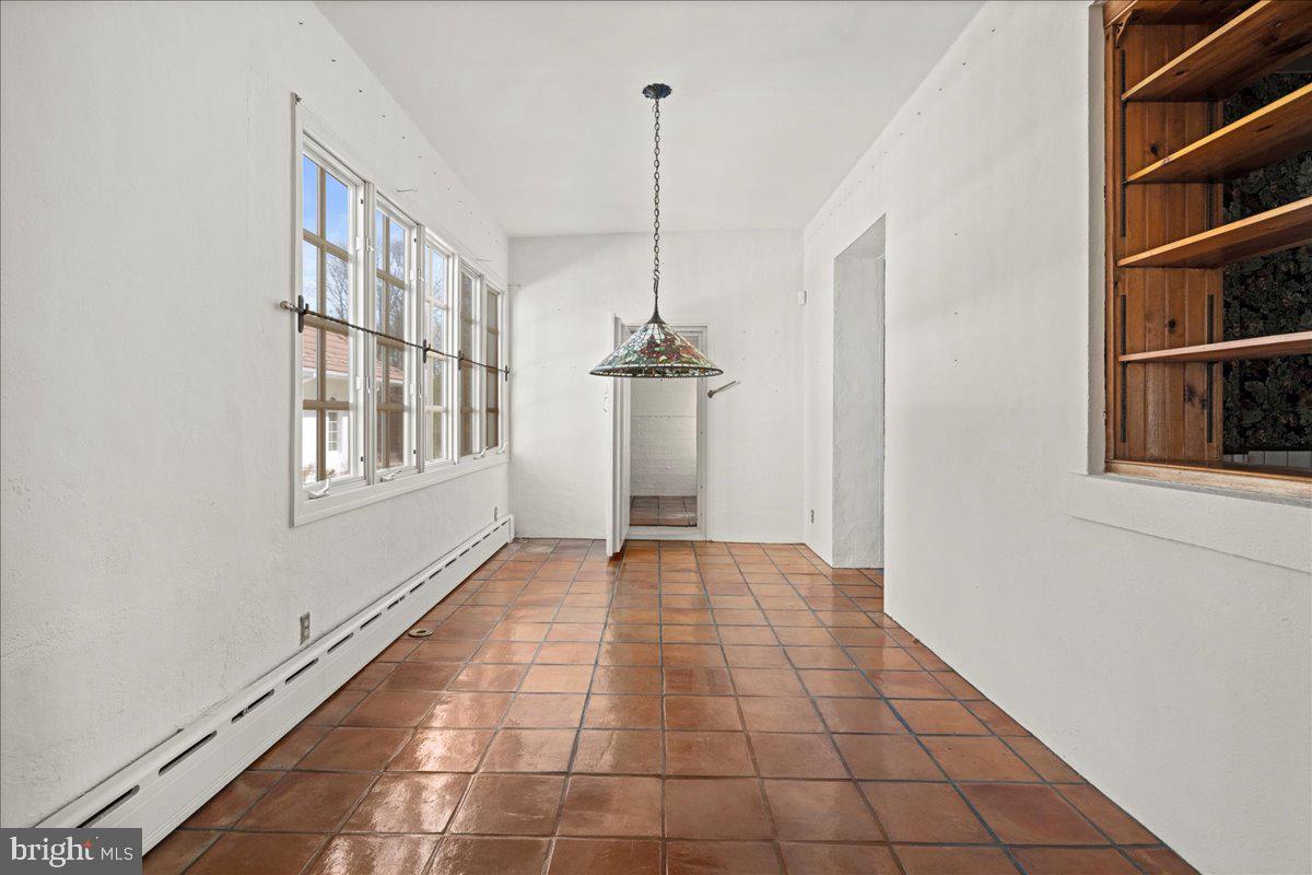 TOWER HILL - Residential
