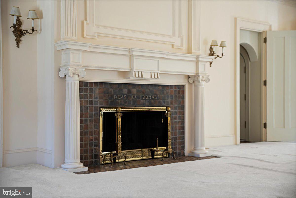 TOWER HILL - Residential