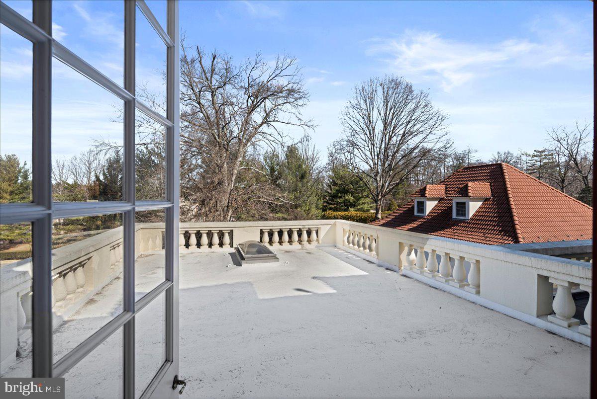 TOWER HILL - Residential
