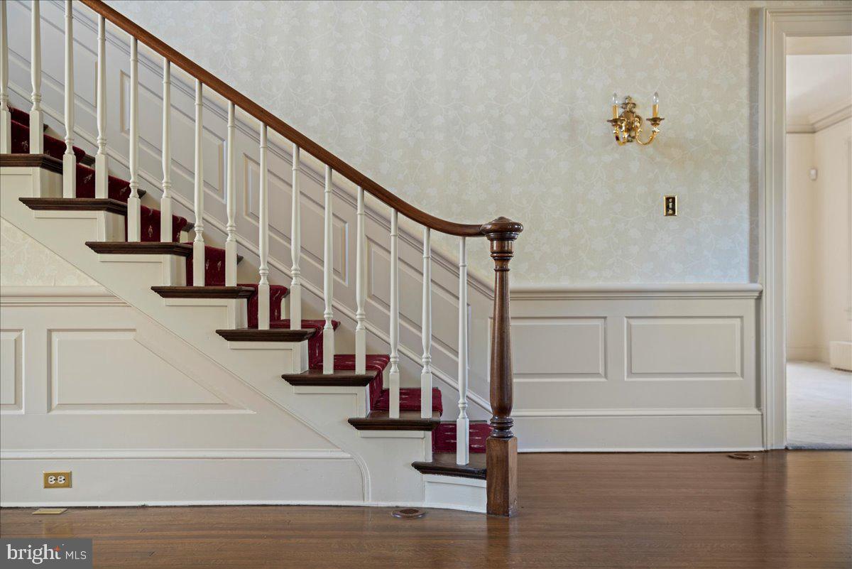 TOWER HILL - Residential