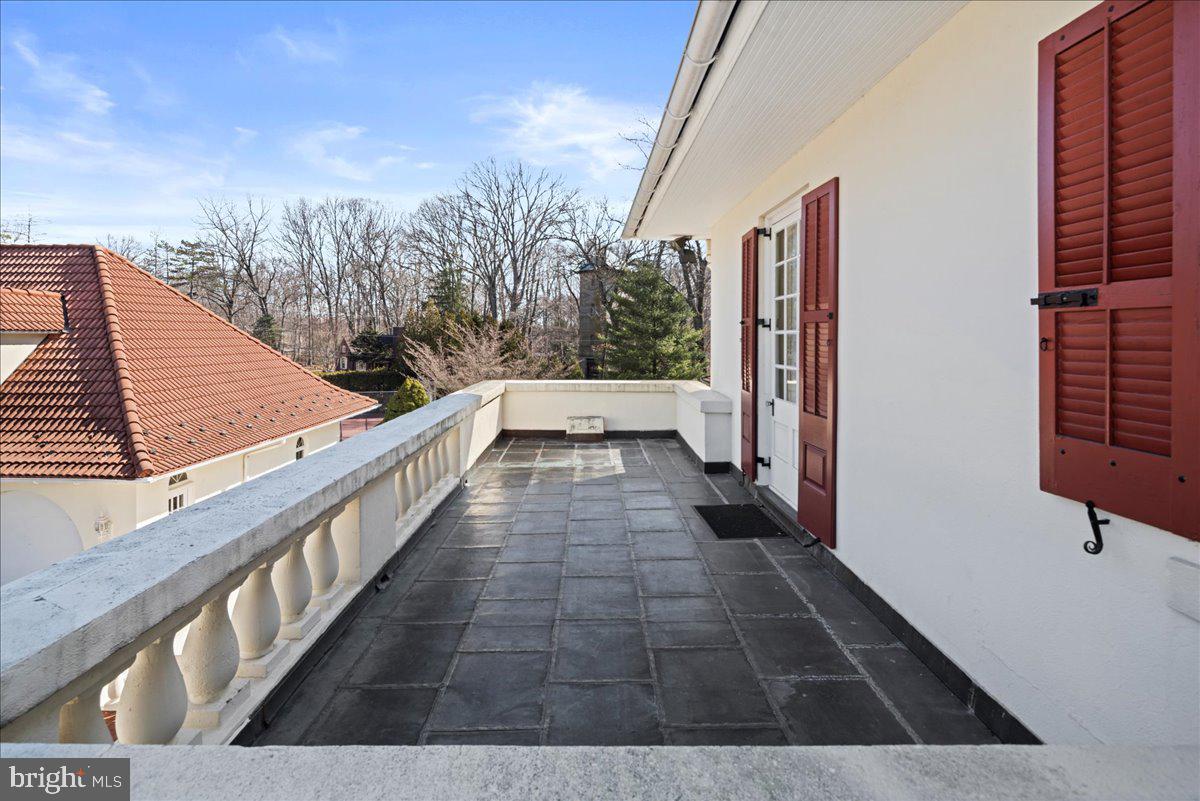 TOWER HILL - Residential